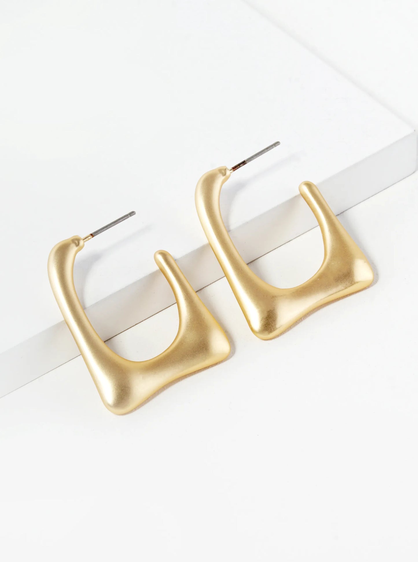 Geometric Rectangular Tapered 30mm Hoop Earrings