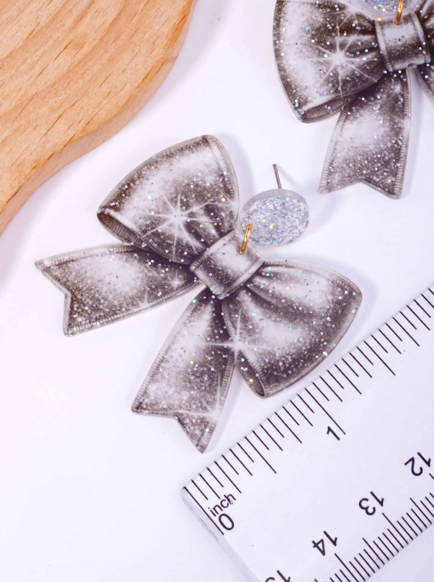Glitter-Round-Bow-Printed-Acetate-Drop-Earrings-141-76826-SL-1-UEUHCF04082826K0359.jpg