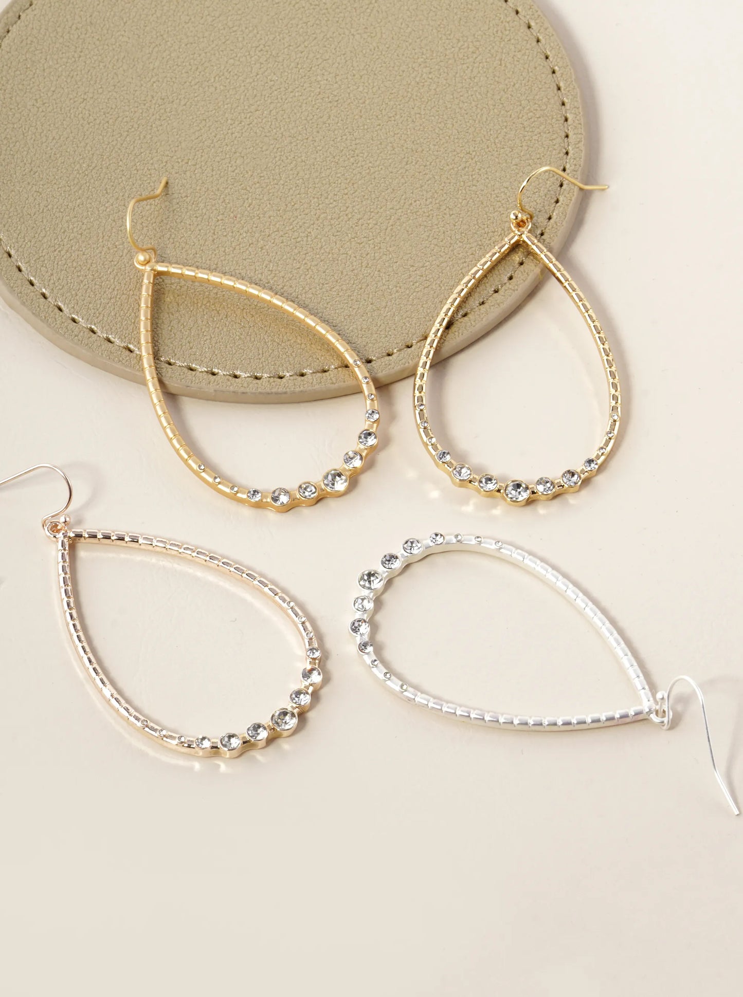 Graduated Crystal Stone Studded Textured Metal Teardrop Dangle Earrings