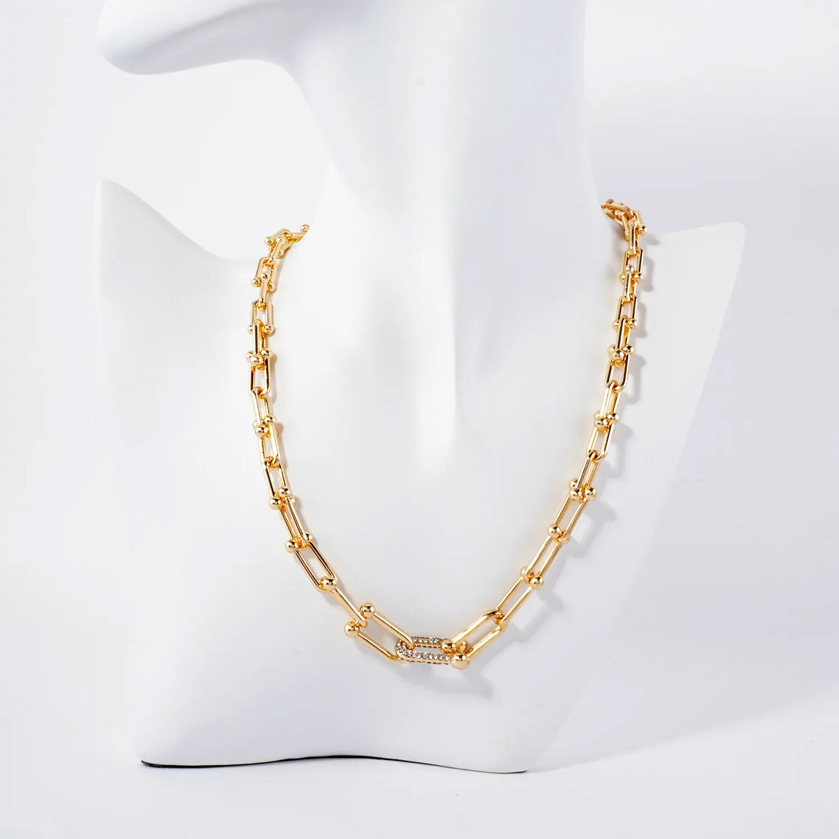 Graduated Horseshoe Chain With Crystal Necklace