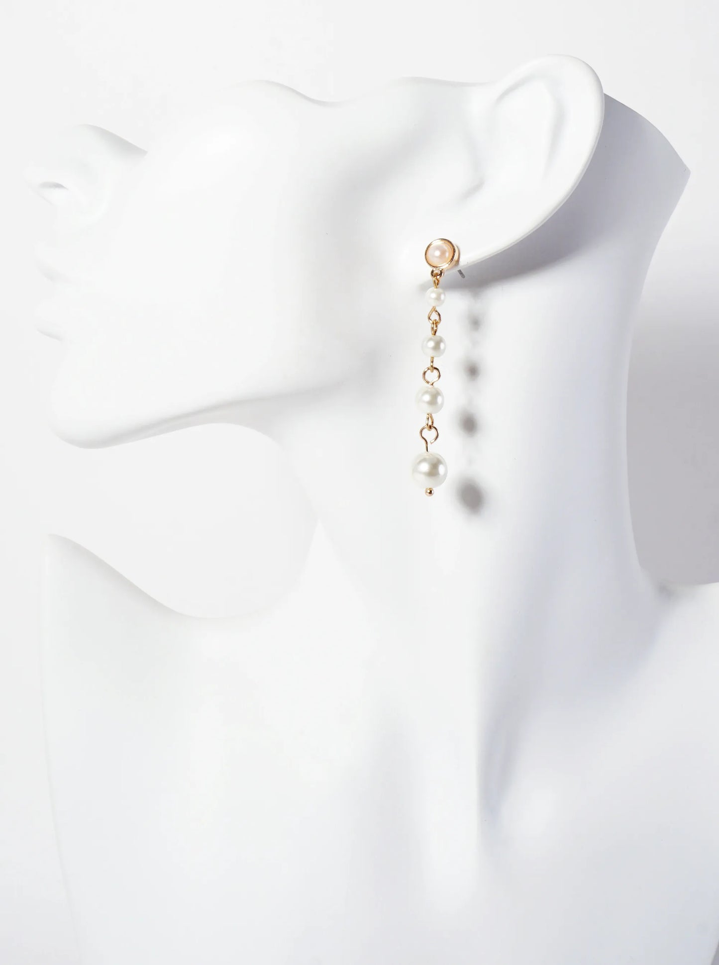 Graduated Pearl Cascade Dangle Drop Earrings