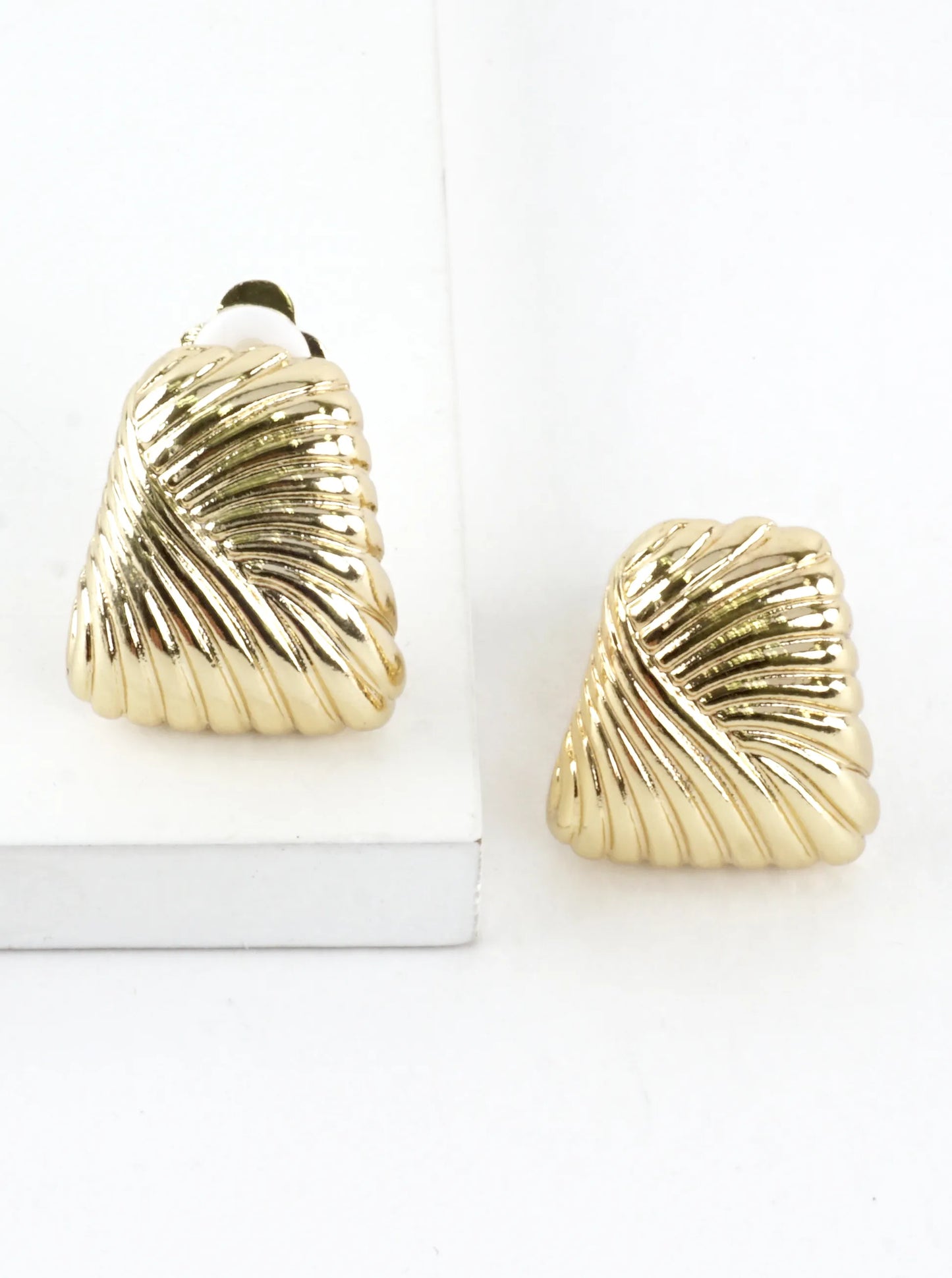 Classic Swirl Trapezoidal Clip-On Earrings