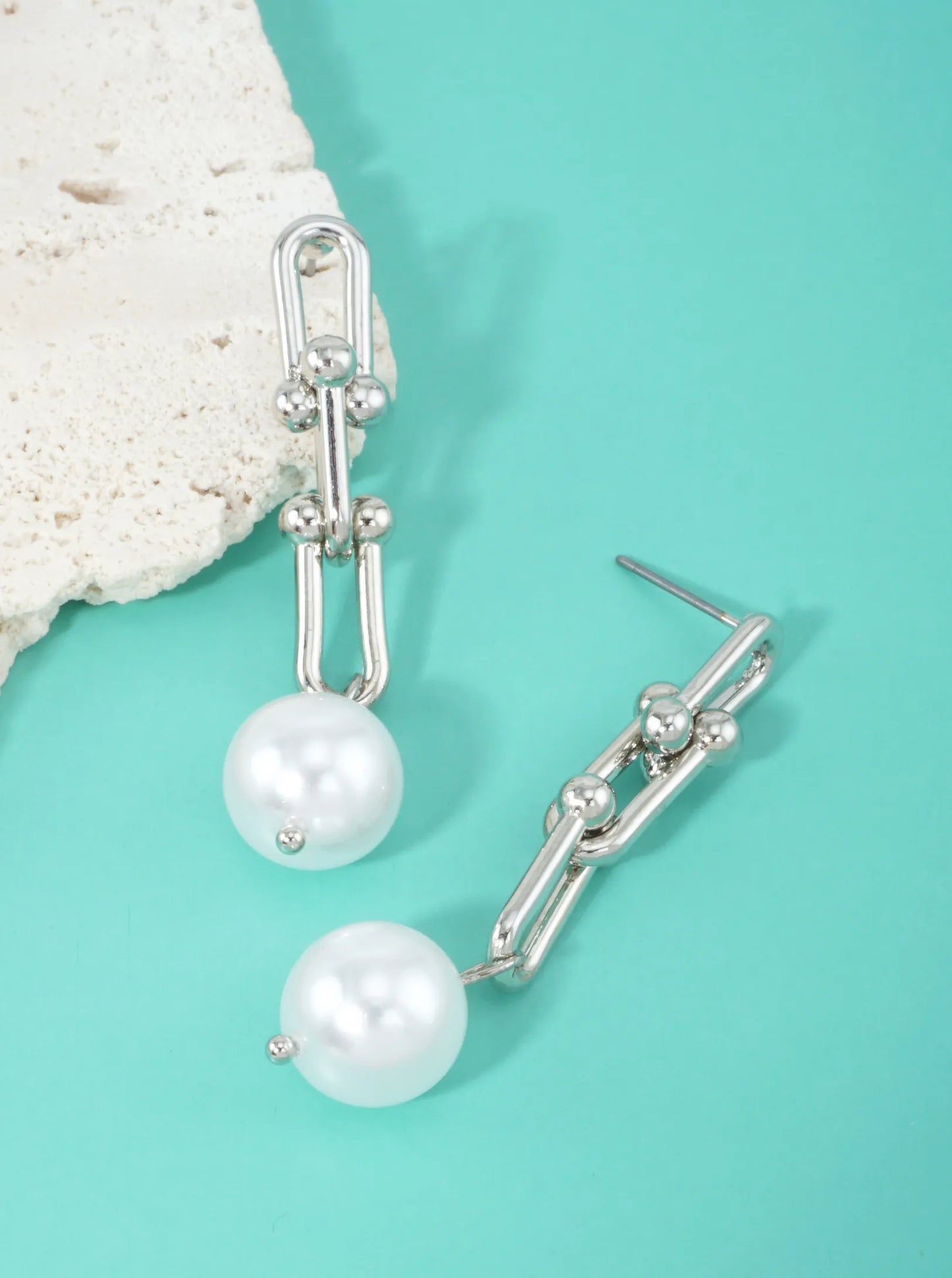 Paperclip Chain Pearl Earrings