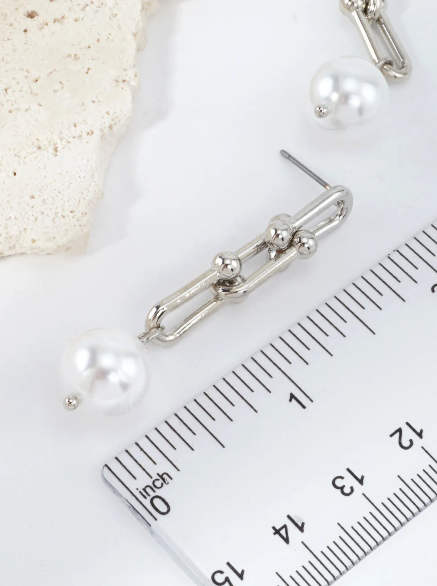 Paperclip Chain Pearl Earrings