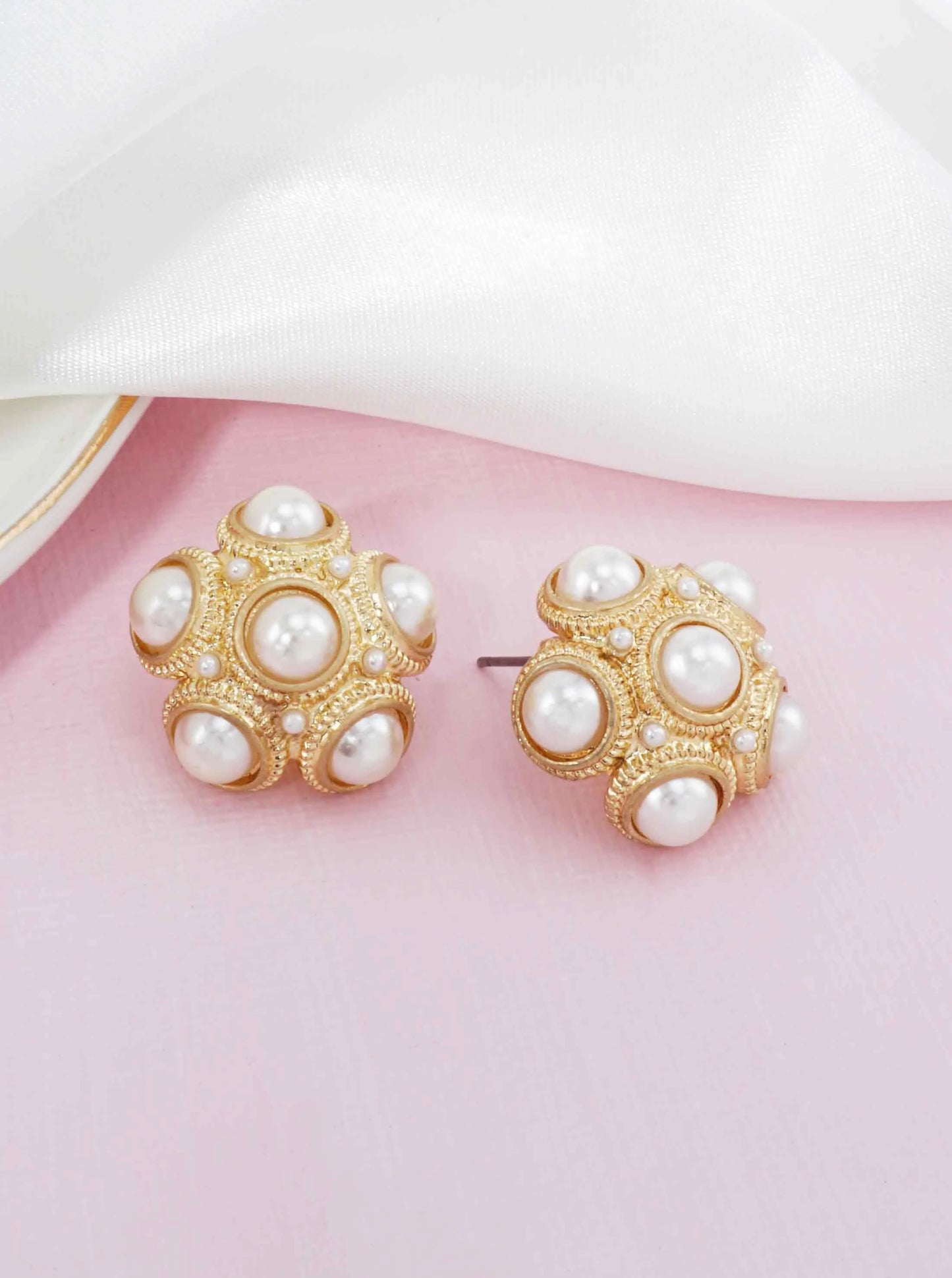 Pearl Cluster Stud Earrings