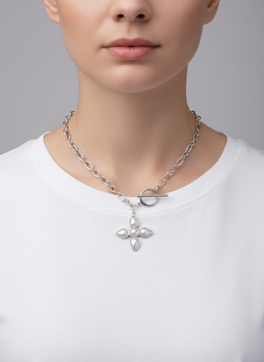 Pearl Flower Toggle Chain Necklace
