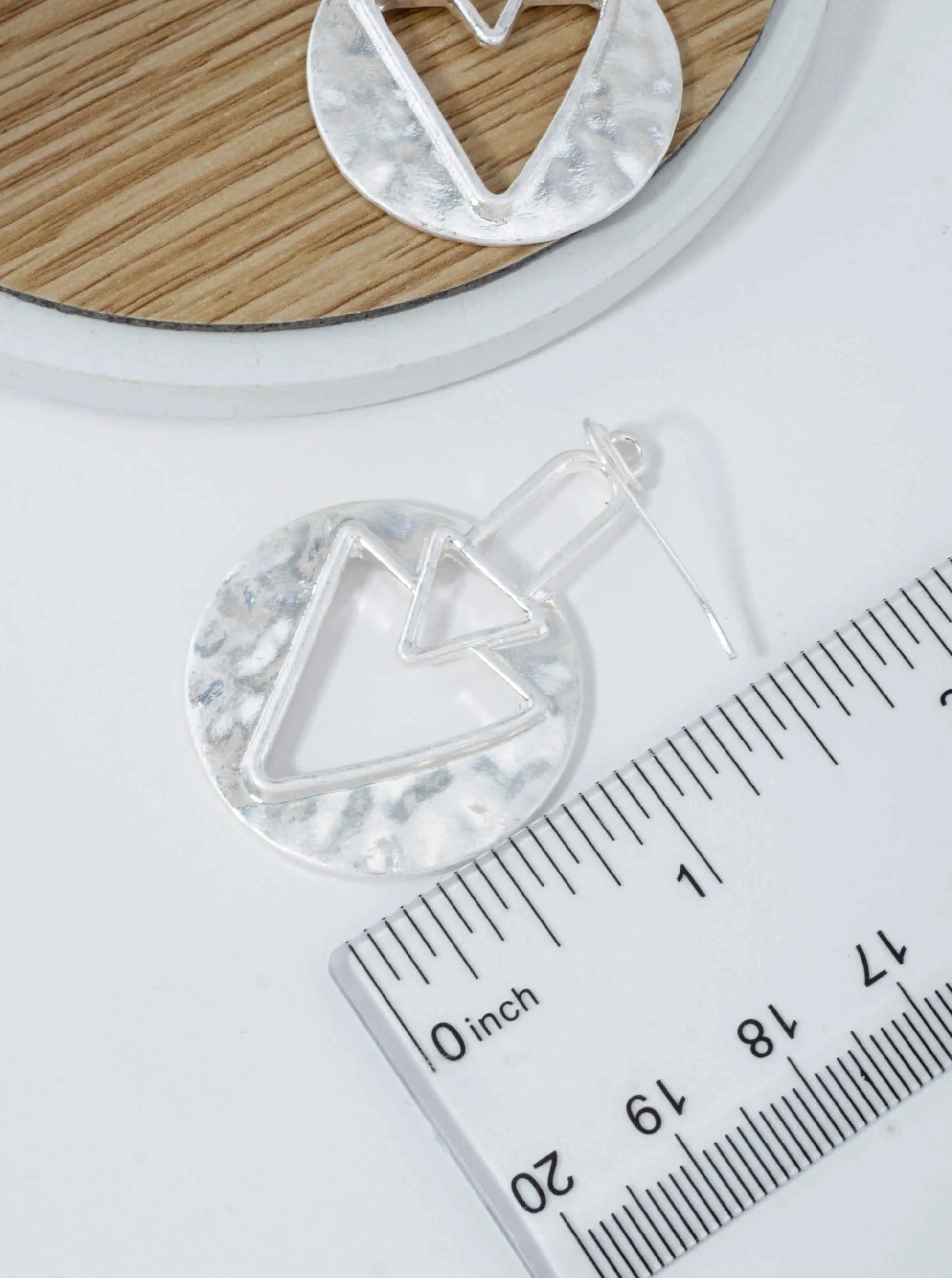 Hammered-Chevron-Geometric-Dangle-Earrings-149-SE1005-WS-1-FDH72A03073026K1139.jpg