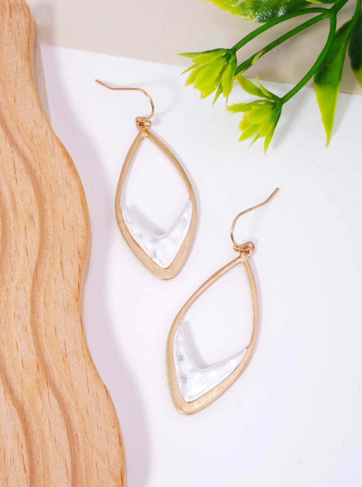 Hammered-Chevron-Marquise-Matte-Hook-Drop-Earrings-33-HE2407-WGWS-0-8XWWVU14091526K1208.jpg