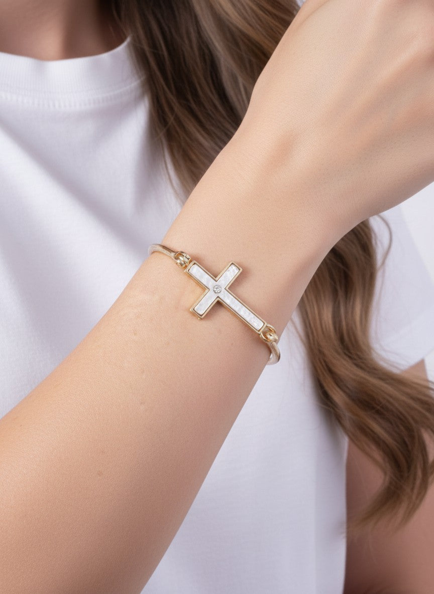 Hammered-Cross-Rhinestone-Bangle-Bracelet-33-QB2618-WGWSCR-3-MKCR5U28072526K0110.jpg