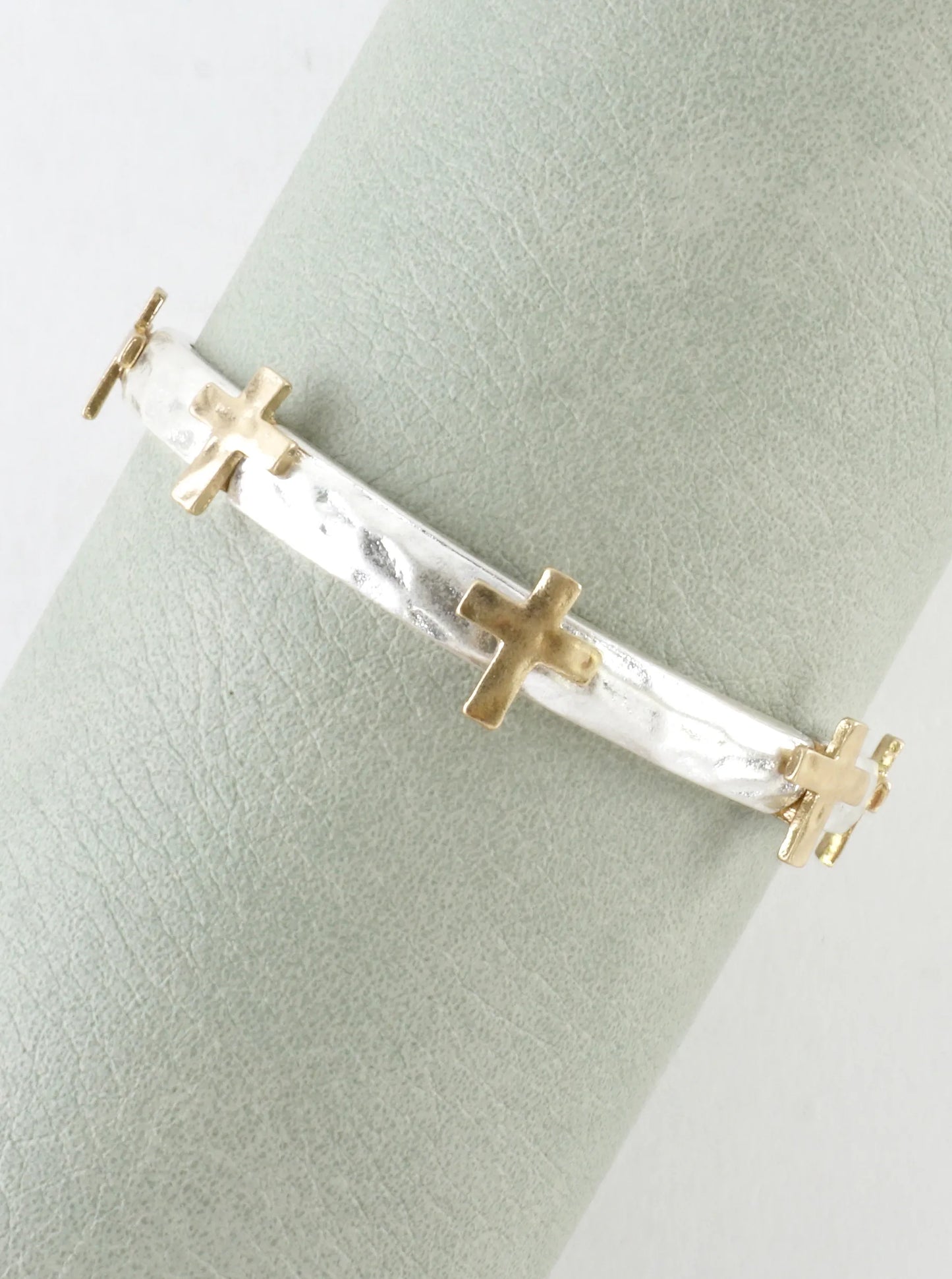 Hammered Cross Stretch Bangle Bracelet