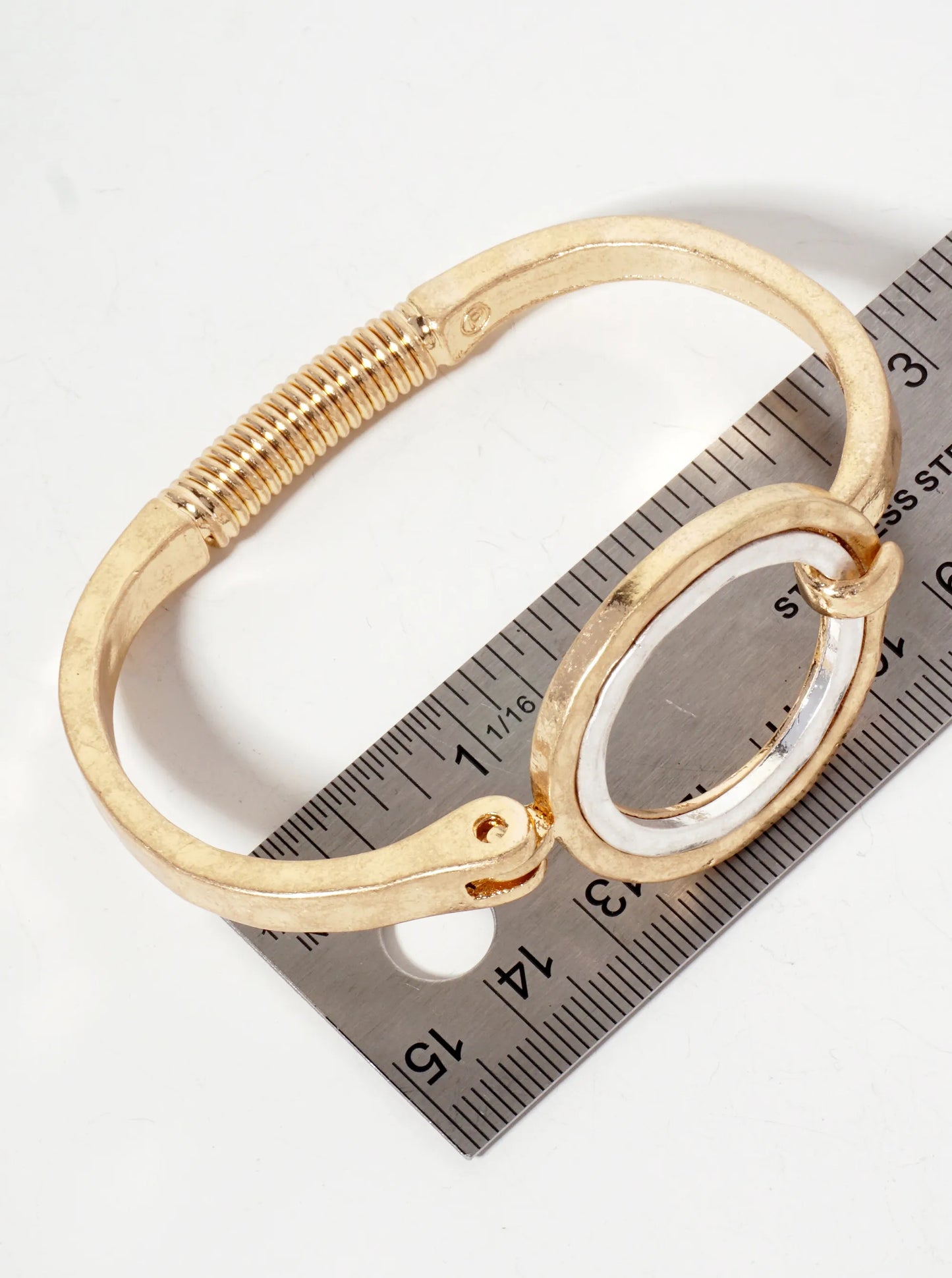Hammered Dual-Tone Circle Hook Hinge Bracelet