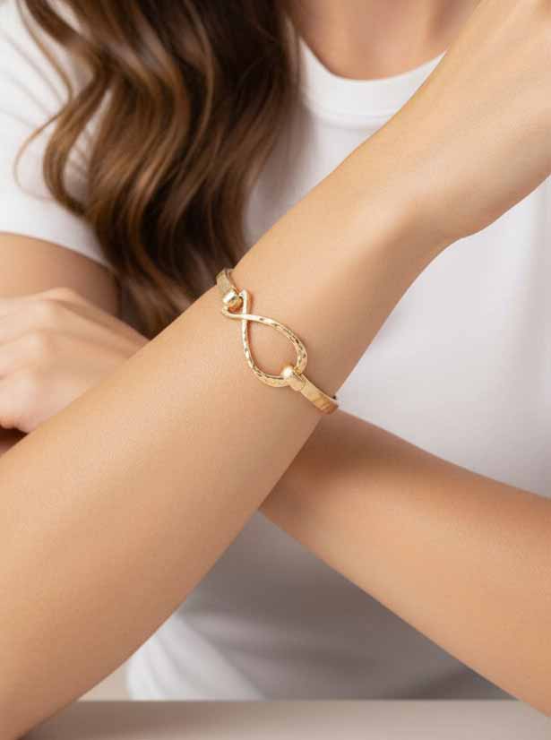 Hammered-Infinity-Cuff-Hook-Closure-Bracelet-33-AYBQ005-WG-4-3V5LVV05085126K1020.jpg