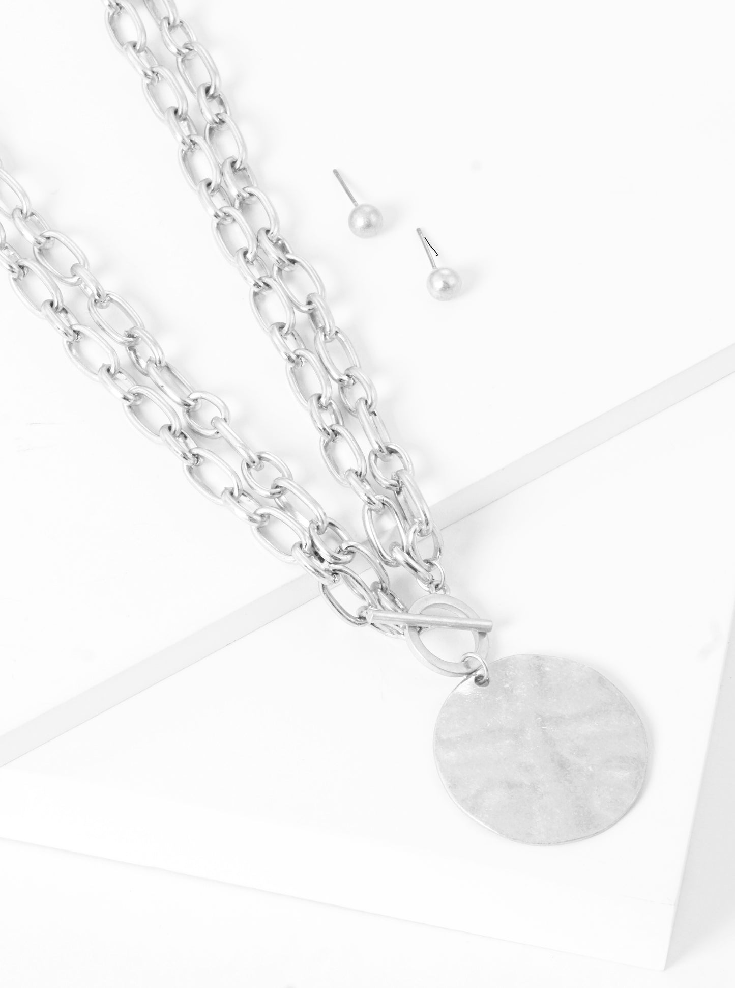 Hammered Metal Disc Pendant Toggle Closure Set With Earrings Chunky Chain Necklace