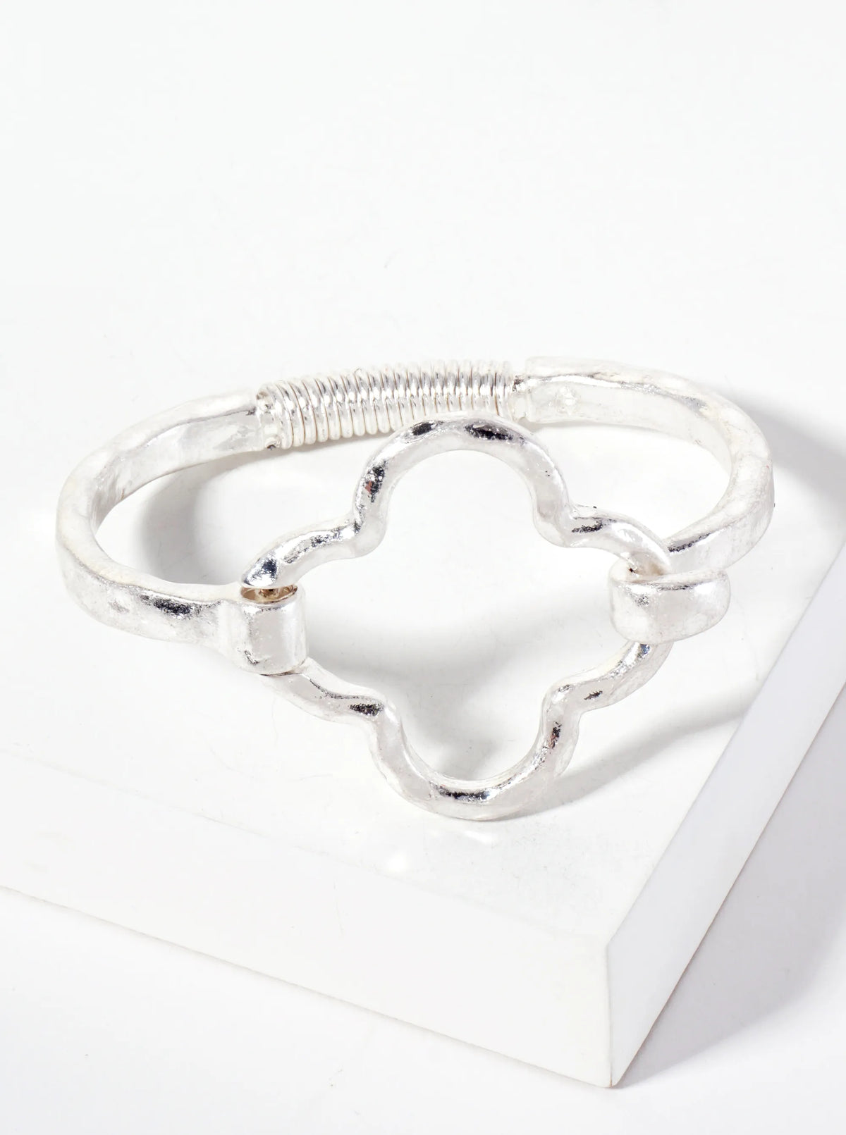 Hammered Metal Quatrefoil Hook Clasp Hinged Bracelet