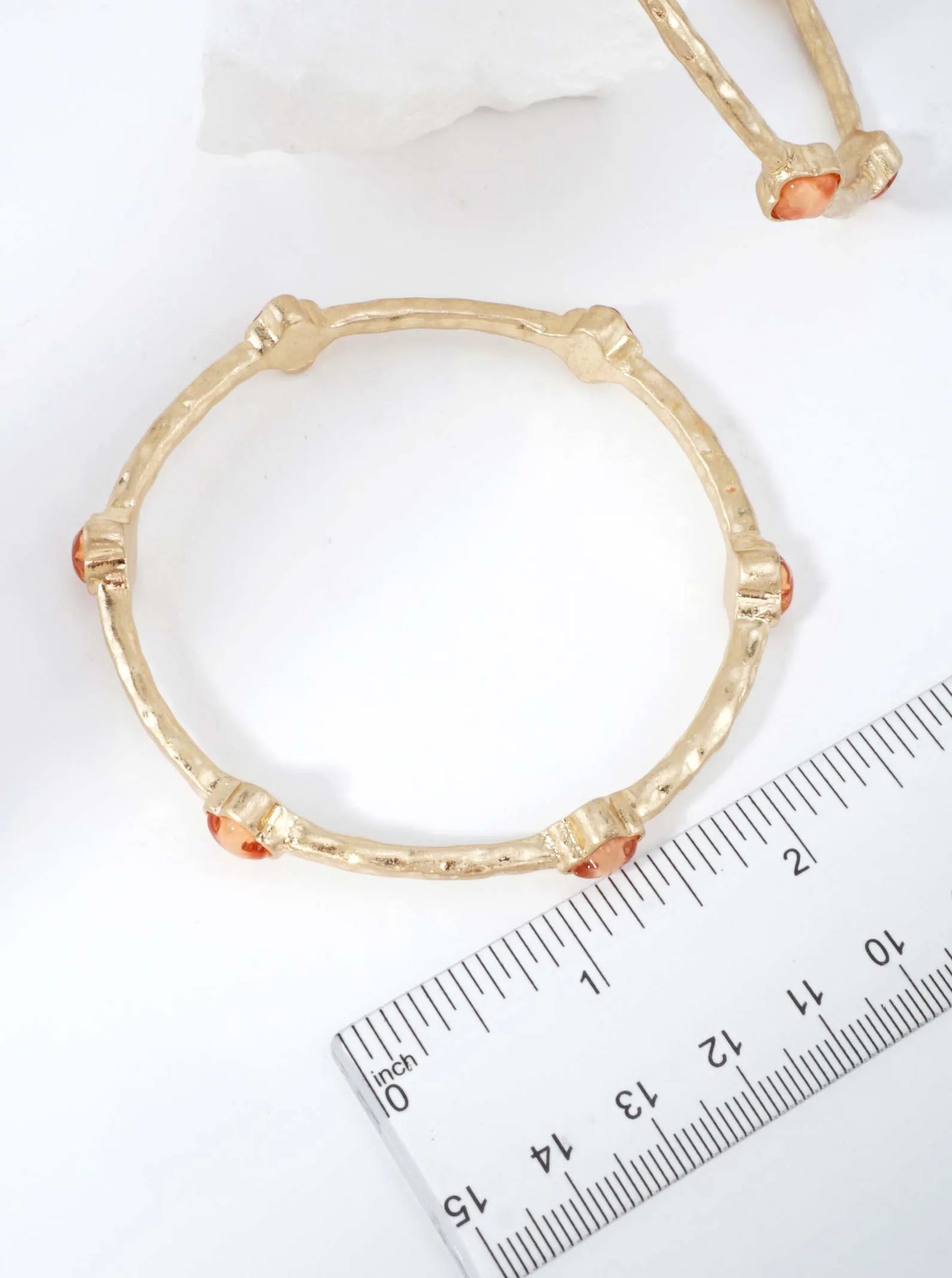 Hammered-Quatrefoil-Stone-Bangle-Bracelet-33-JB2522-WGPE-1-JIOF0O08072626K1026.jpg