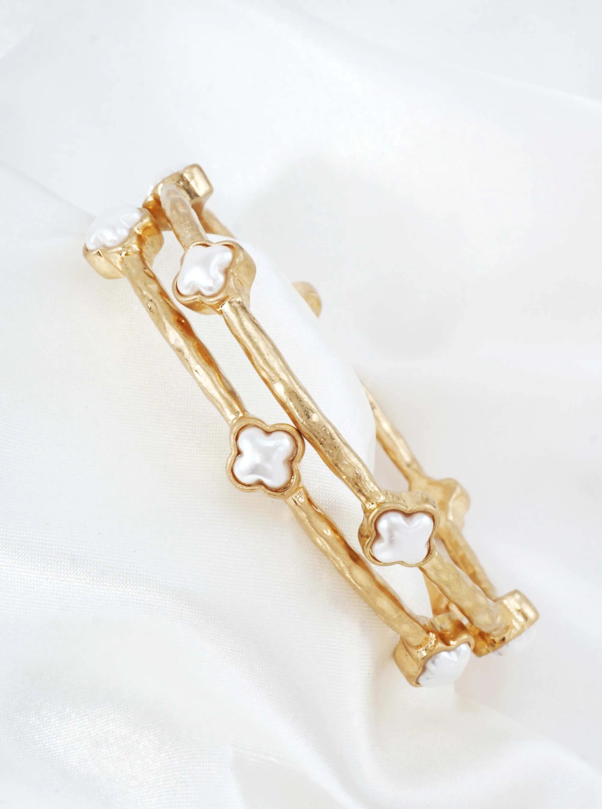 Hammered-Quatrefoil-Stone-Bangle-Bracelet-33-JB2522-WGPR-0-L78B7U08072626K1026.jpg
