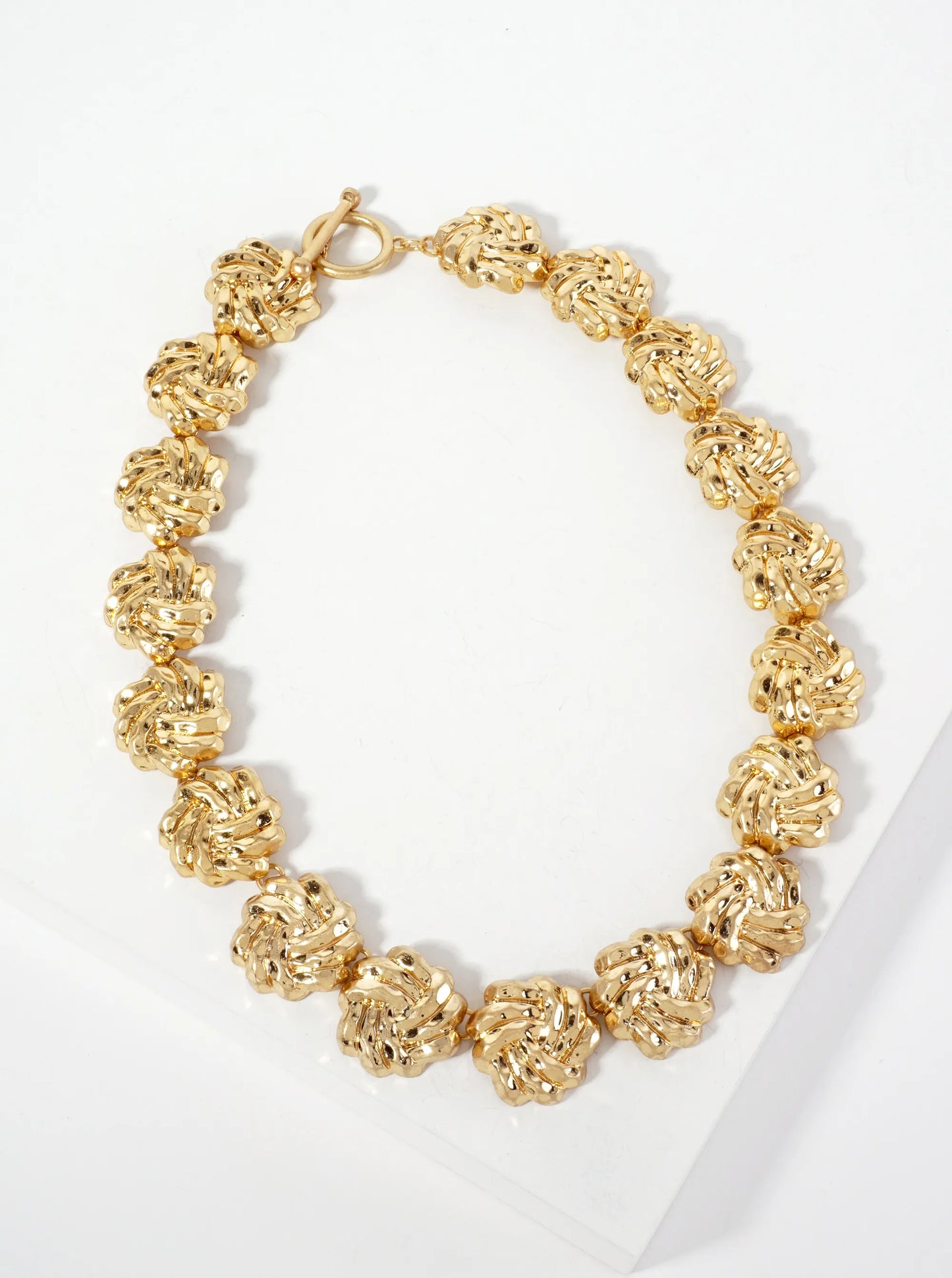 Hammered-Texture Knot Design Vintage Chain 17-inch Necklace With Toggle-Closure