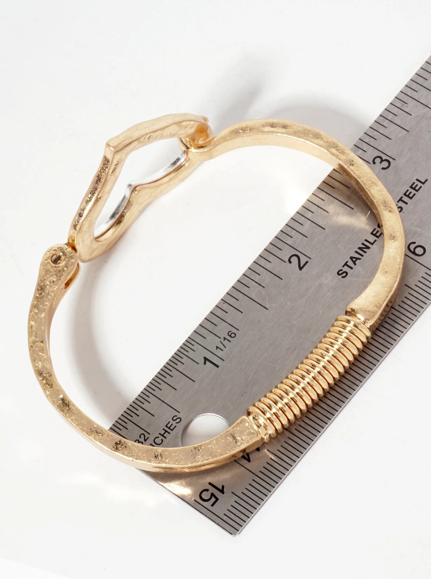 Hammered-Texture Metal Dual-Tone Heart-Shaped Hook-Clasp Hinged Bracelet