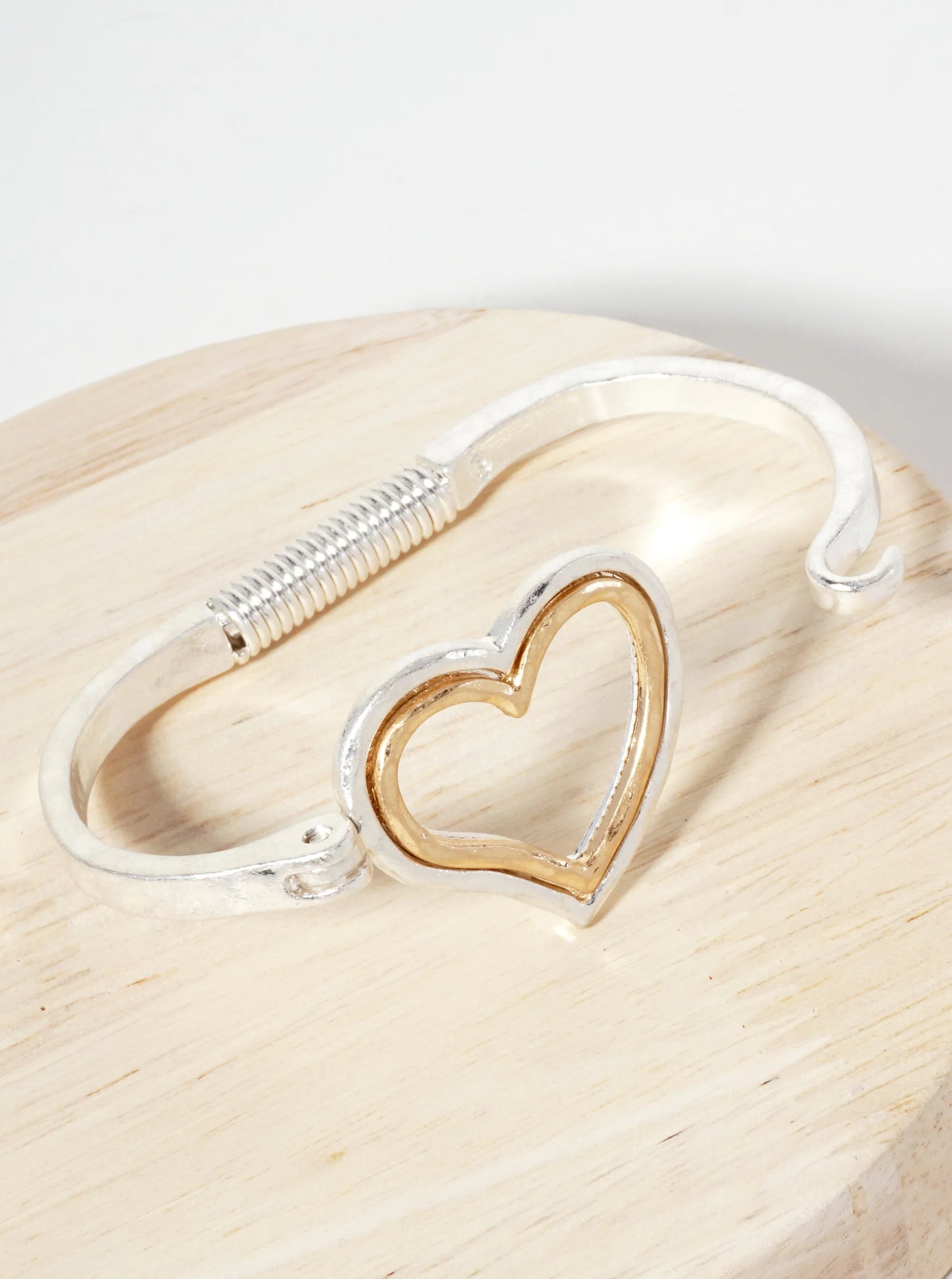 Hammered-Texture Metal Dual-Tone Heart-Shaped Hook-Clasp Hinged Bracelet