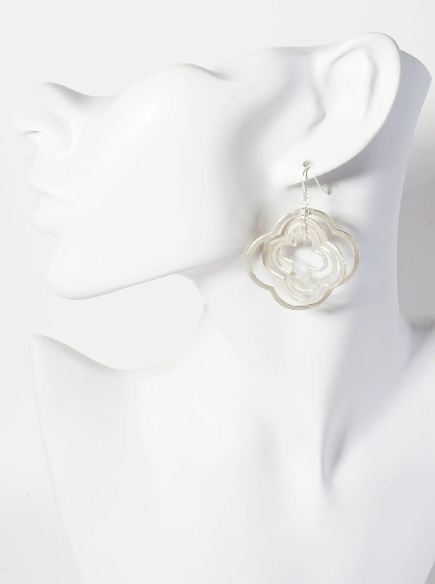 Hammered-Texture Metal Layered Quatrefoils Drop Dangle Earrings