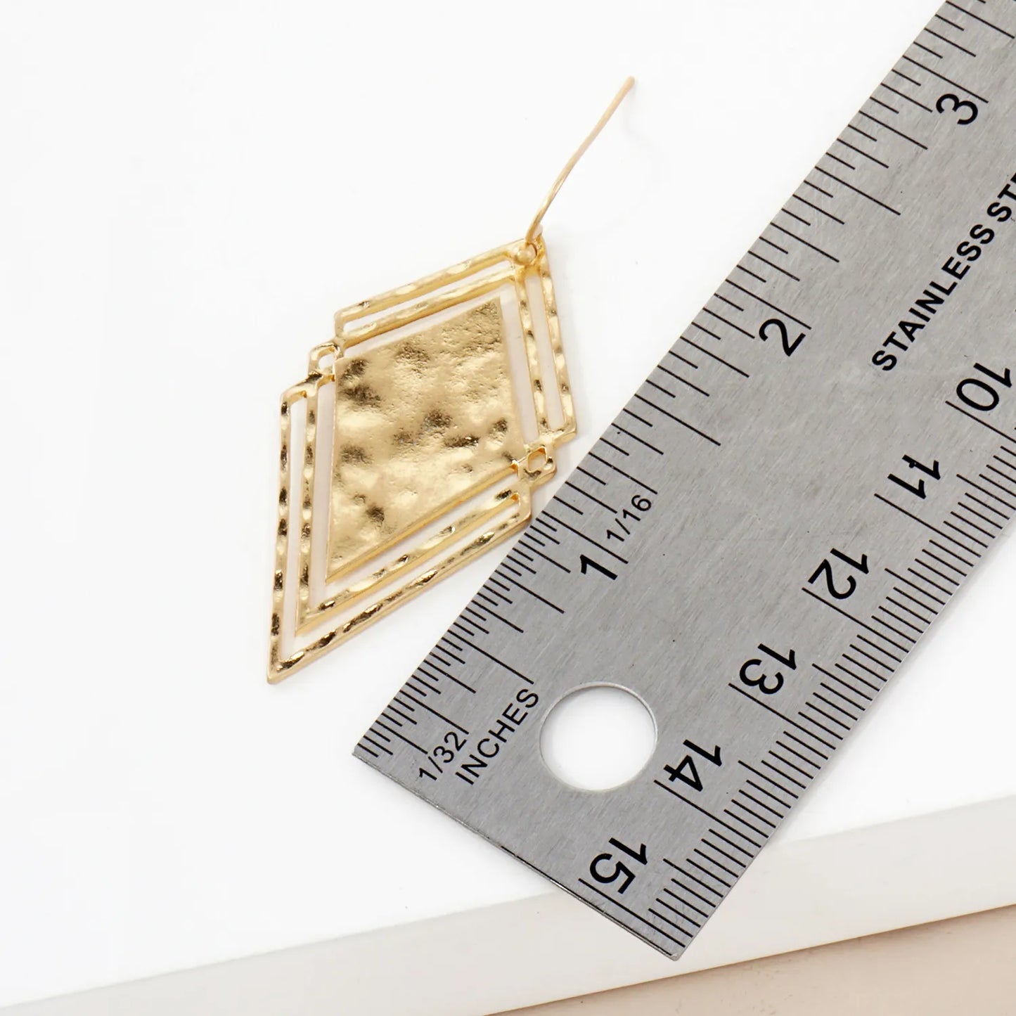 Hammered-Texture Overlapping Diamond Shape Geometric Dangle Drop Earrings