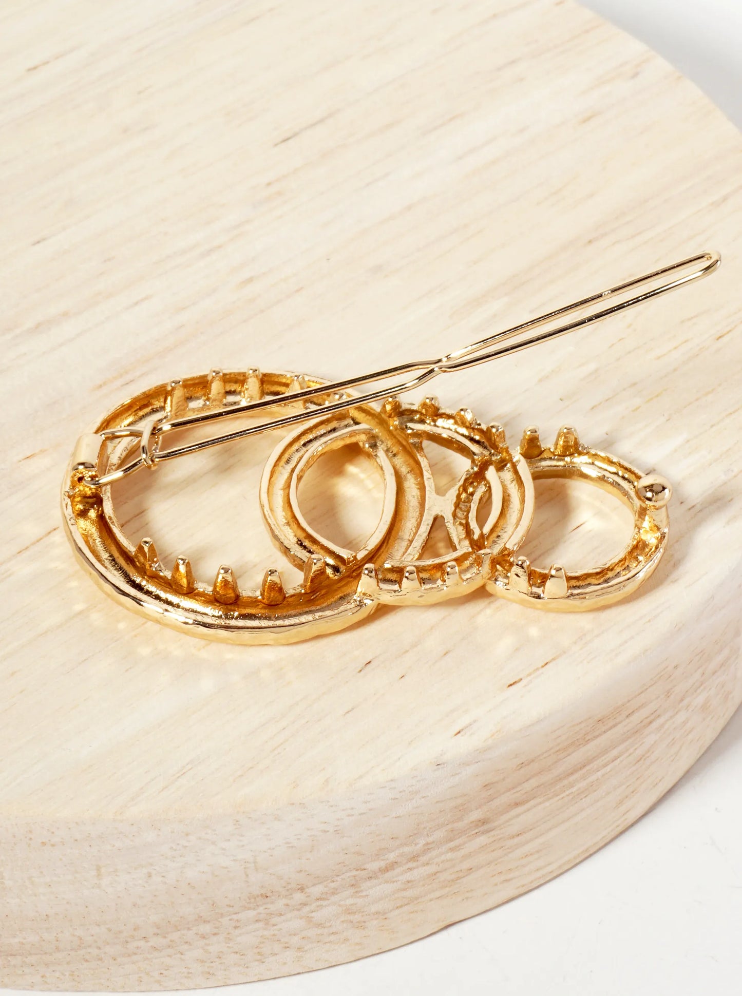 Hammered-Texture Three Overlapping Circles Metal Casting Hair-Pin