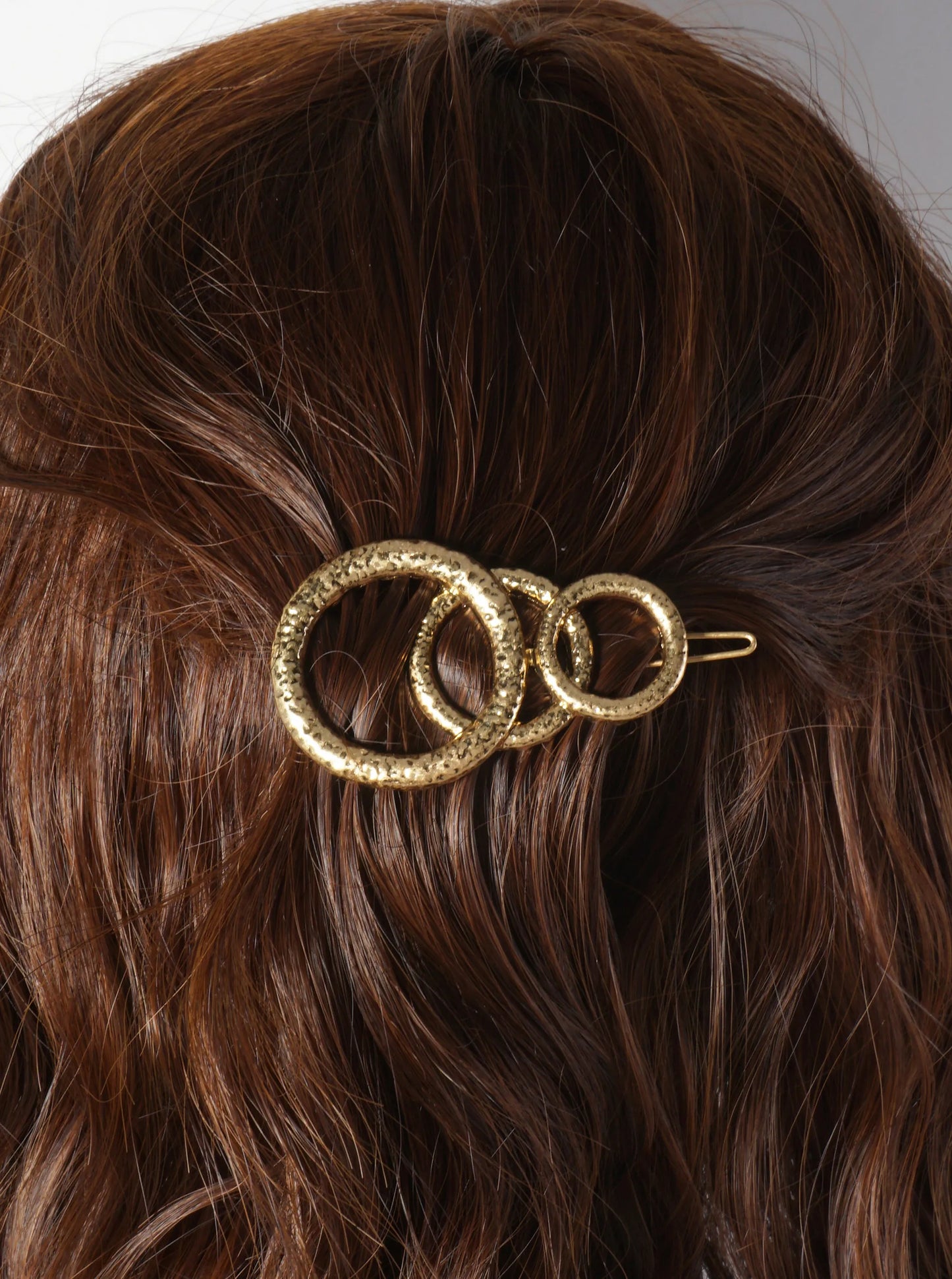 Hammered-Texture Three Overlapping Circles Metal Casting Hair-Pin