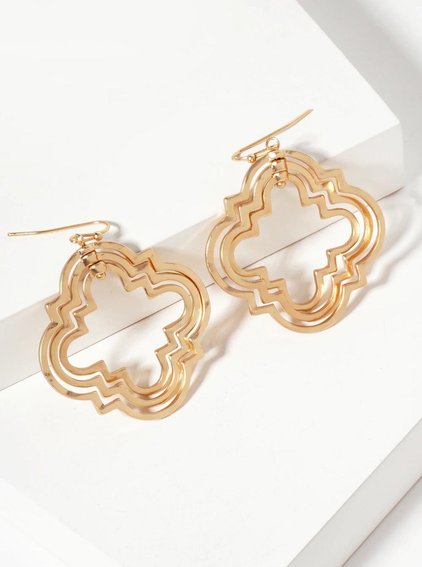 Hammered-Texture Three Overlapping Quatrefoil Drop Dangle Earrings