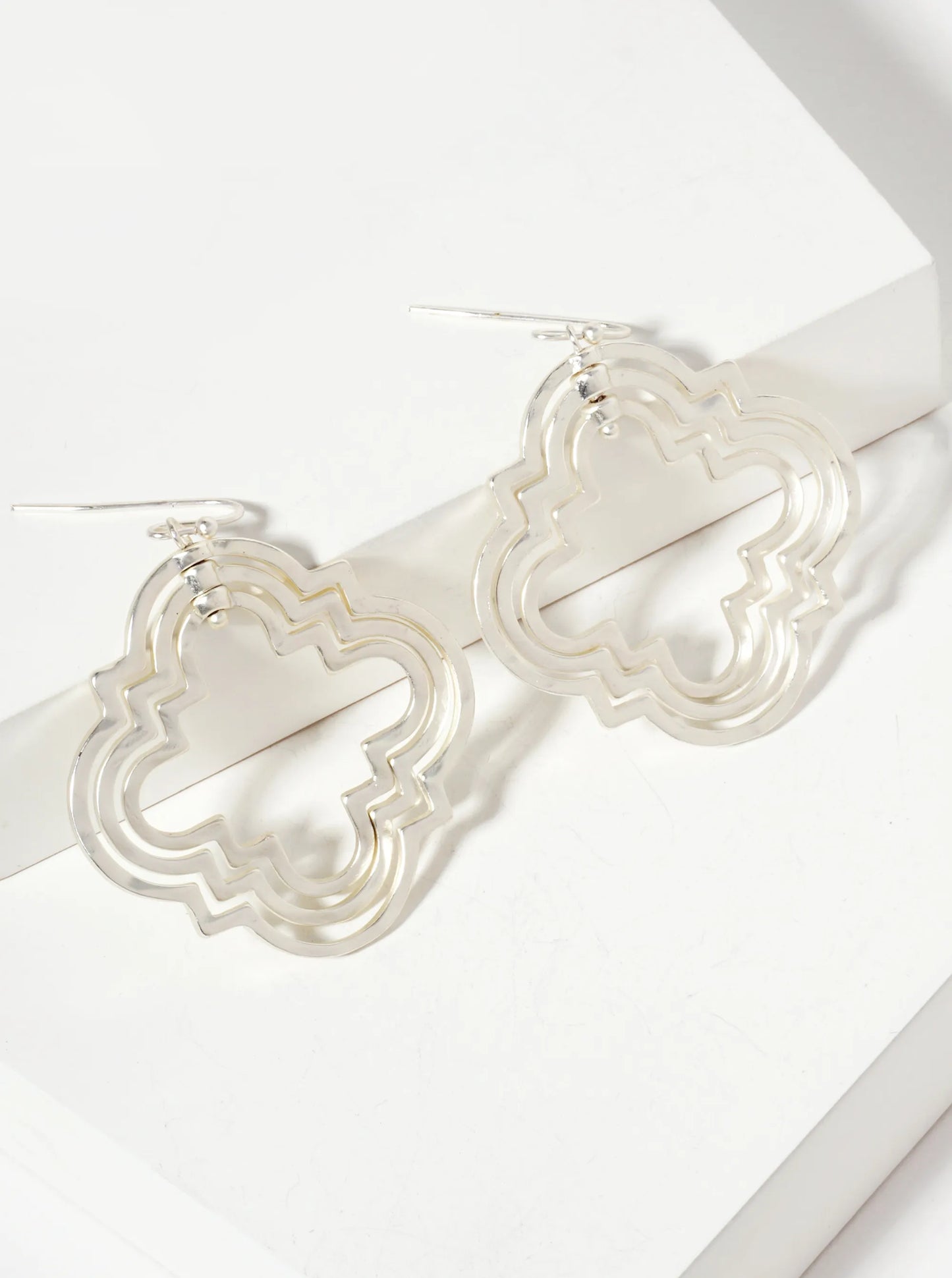 Hammered-Texture Three Overlapping Quatrefoil Drop Dangle Earrings