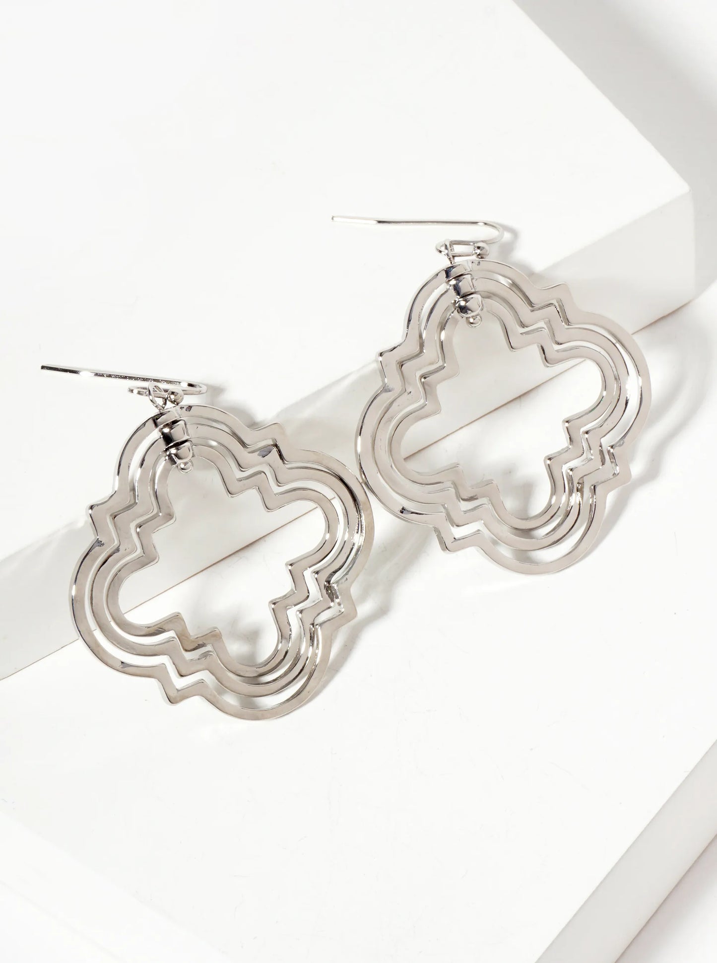 Hammered-Texture Three Overlapping Quatrefoil Drop Dangle Earrings