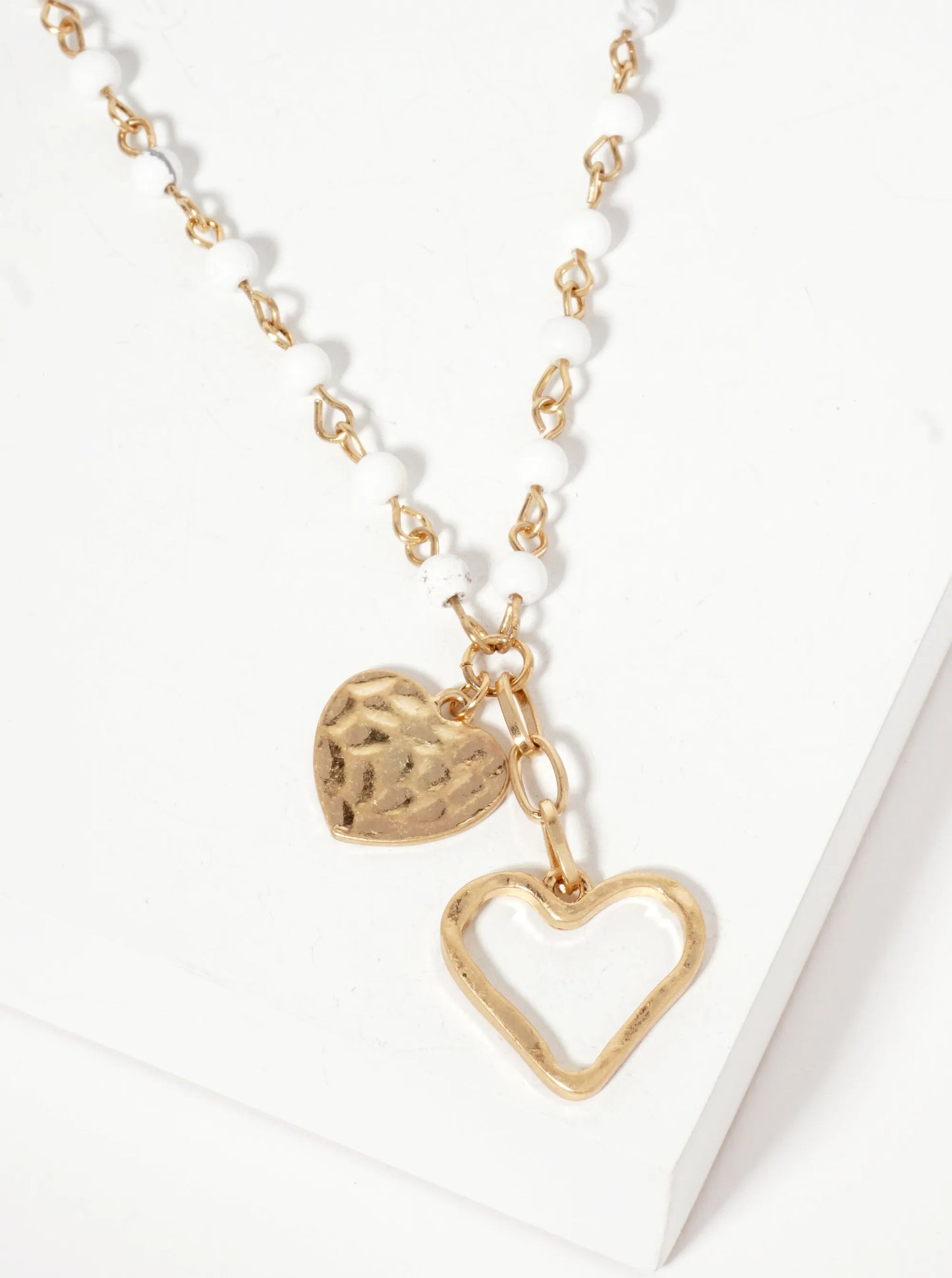 Hammered-Texture And Cutout Hearts Pendant Semi-Precious-Natural-Stone Chain Necklace