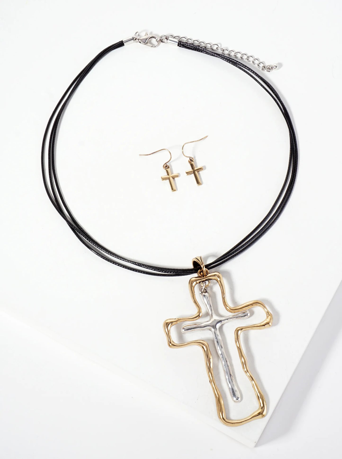Hammered-Textured Double Cross Pendant Layered Leatherette Necklace Set-with-Earrings