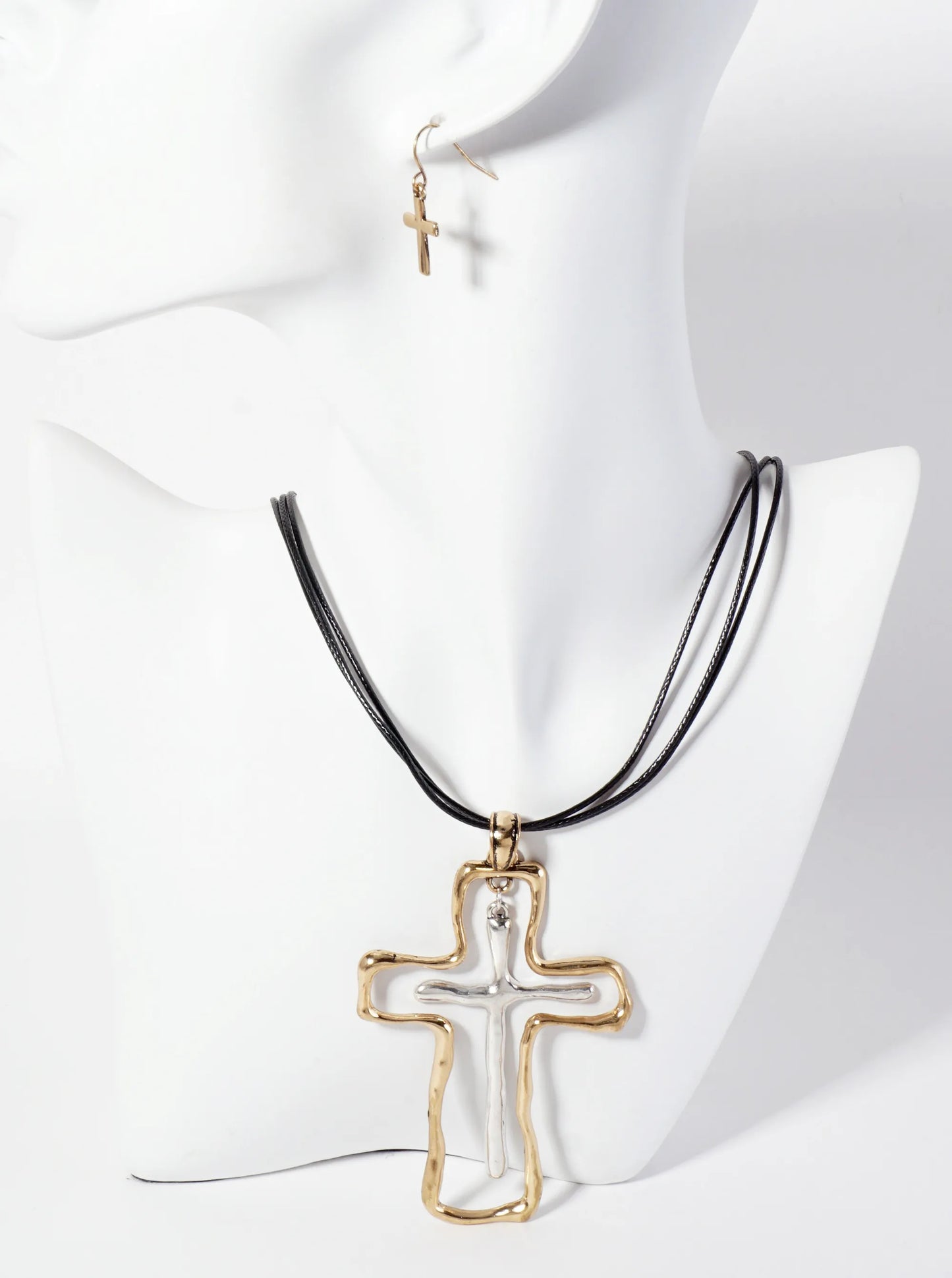 Hammered-Textured Double Cross Pendant Layered Leatherette Necklace Set-with-Earrings