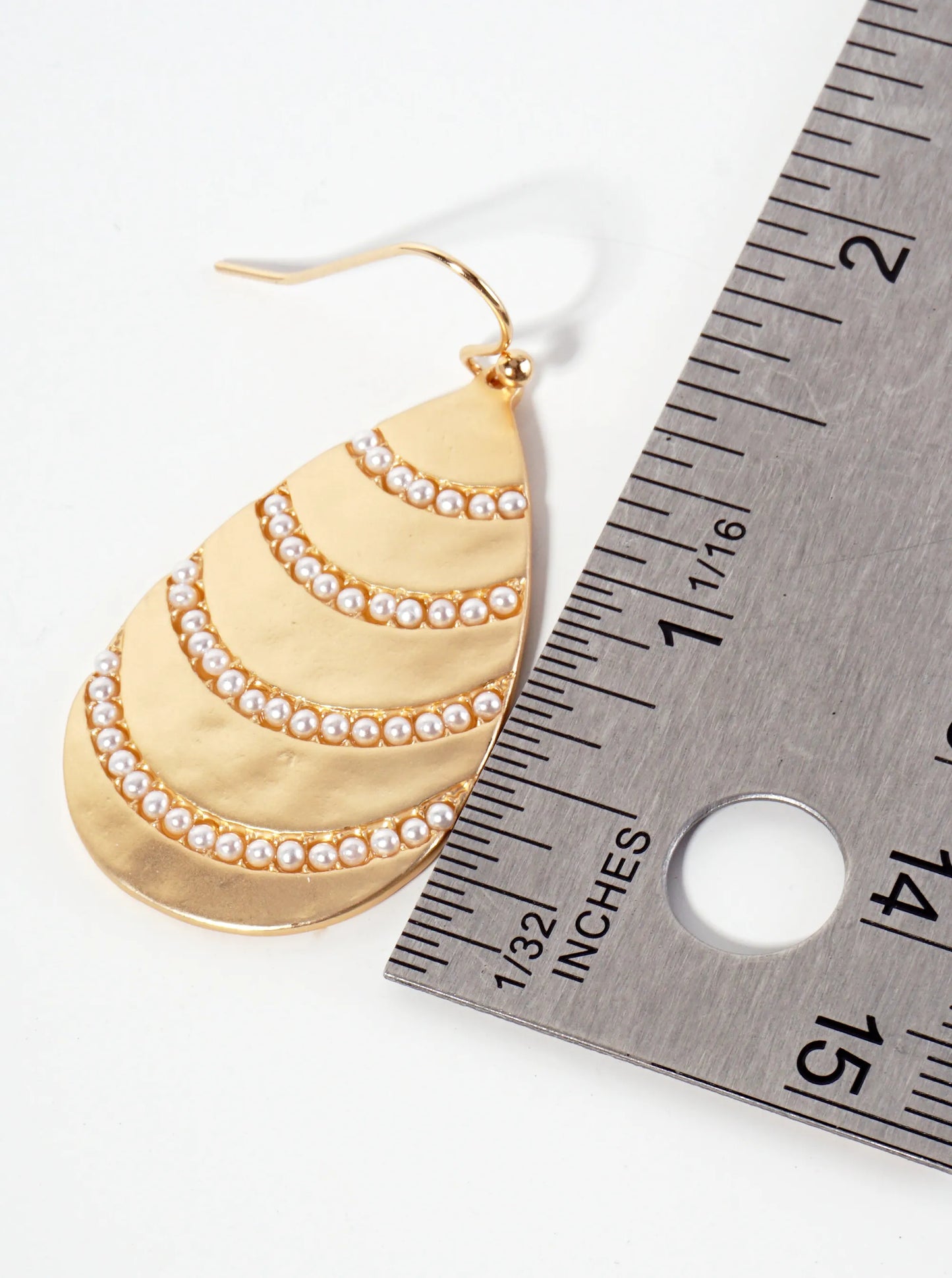 Hammered-texture Teardrop Earrings With Pearls Arranged In A Wavy Curve