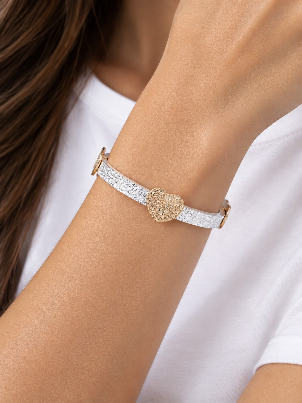 Heart-Textured-Love-Stretch-Bracelet-33-QB2551-WSWG-2-NIBE1523092826K1158.jpg