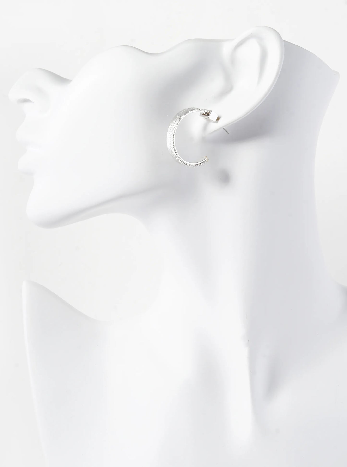 Herringbone Chain Texture 25mm Brass Hoop Earrings