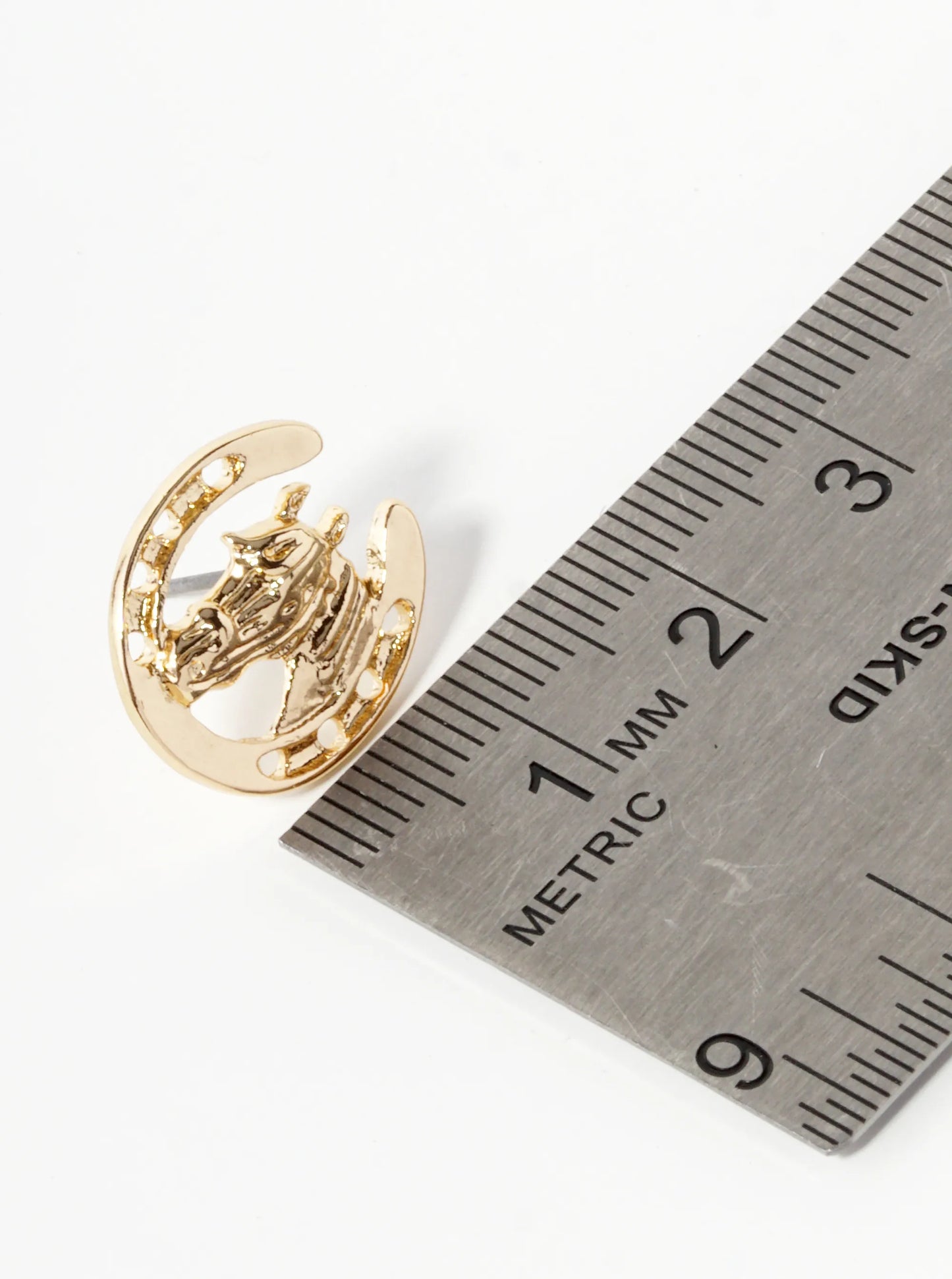 Horse Head In Horseshoe 15mm Stud Earrings