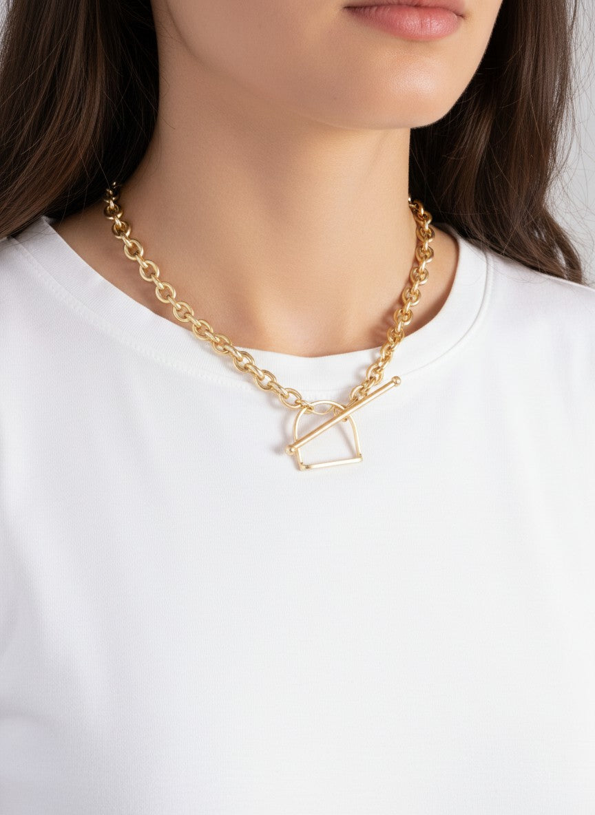 Horsebit-Toggle-Clasp-Choker-Necklace-150-SN5000-WG-3-CV2ZTE15074326K1242.jpg