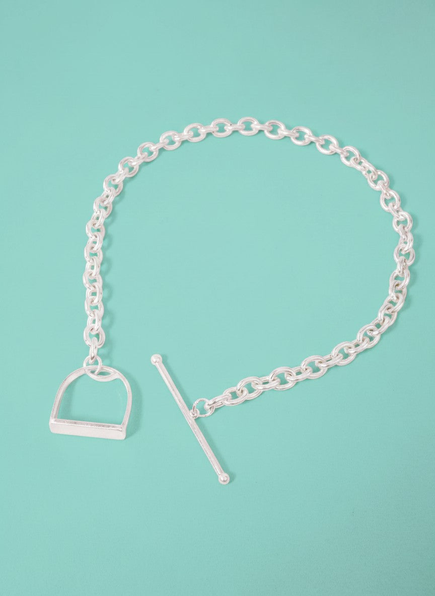 Horsebit-Toggle-Clasp-Choker-Necklace-150-SN5000-WS-0-FOO01215074326K1242.jpg