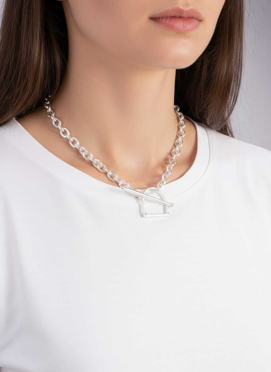 Horsebit-Toggle-Clasp-Choker-Necklace-150-SN5000-WS-2-H292BQ15074326K1242.jpg