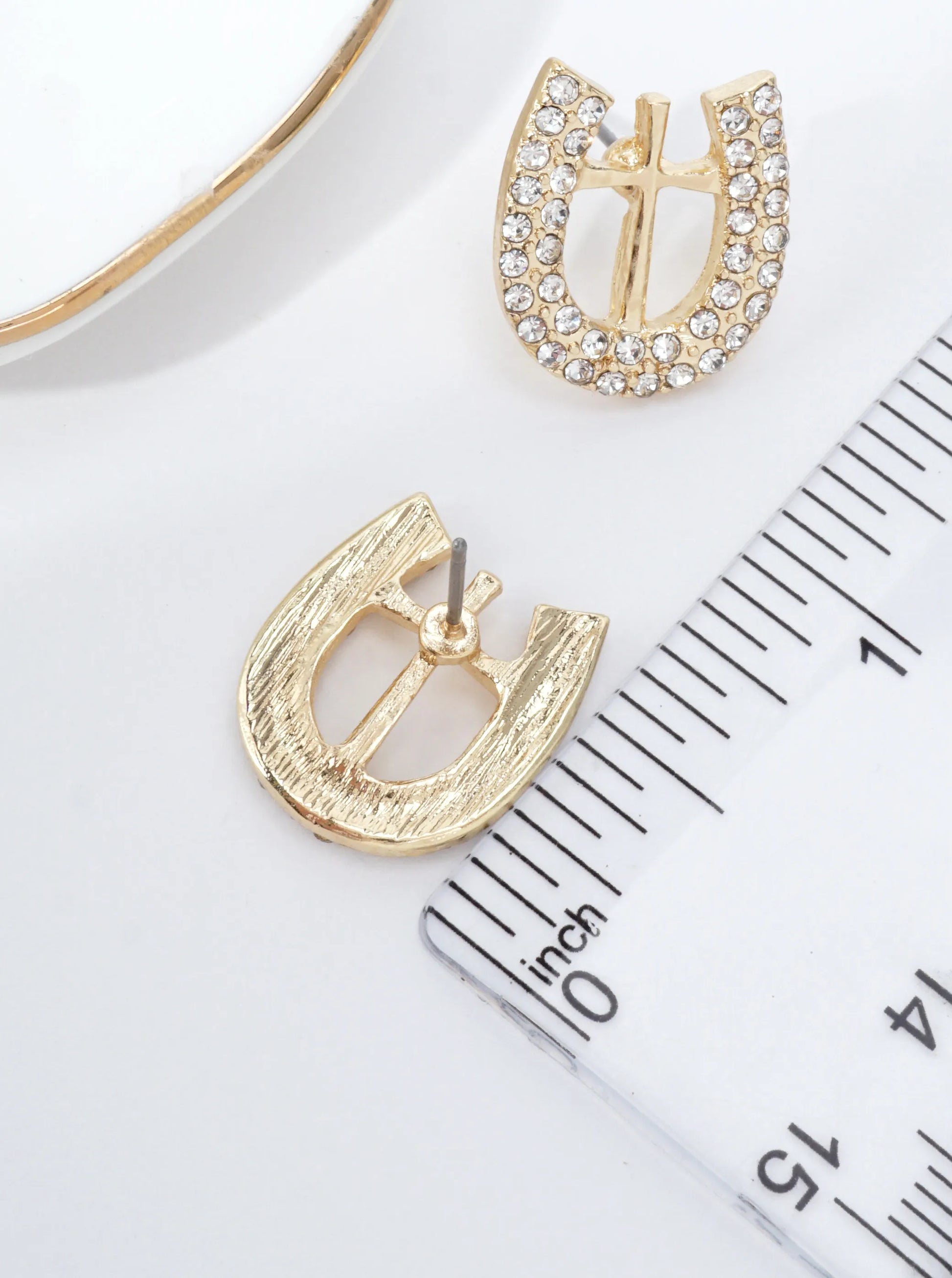 Horseshoe-Rhinestone-Stud-Earrings-61-E7147-GCR-2-SXNIFY26065626K1104.jpg