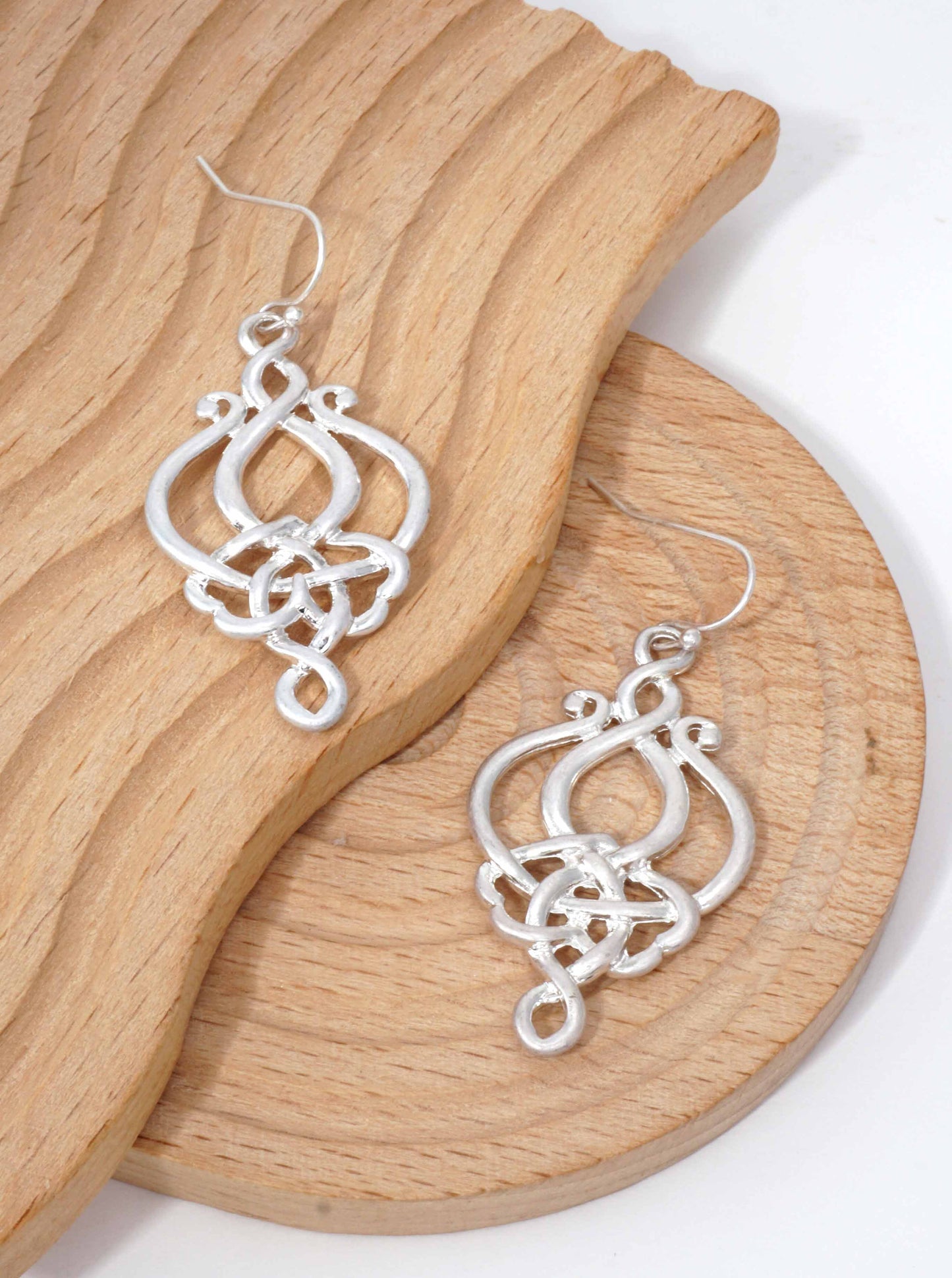 Interlaced-Knot-Dangle-Earrings-33-HE2431-WS-0-UTJP9K20064626K1009.jpg
