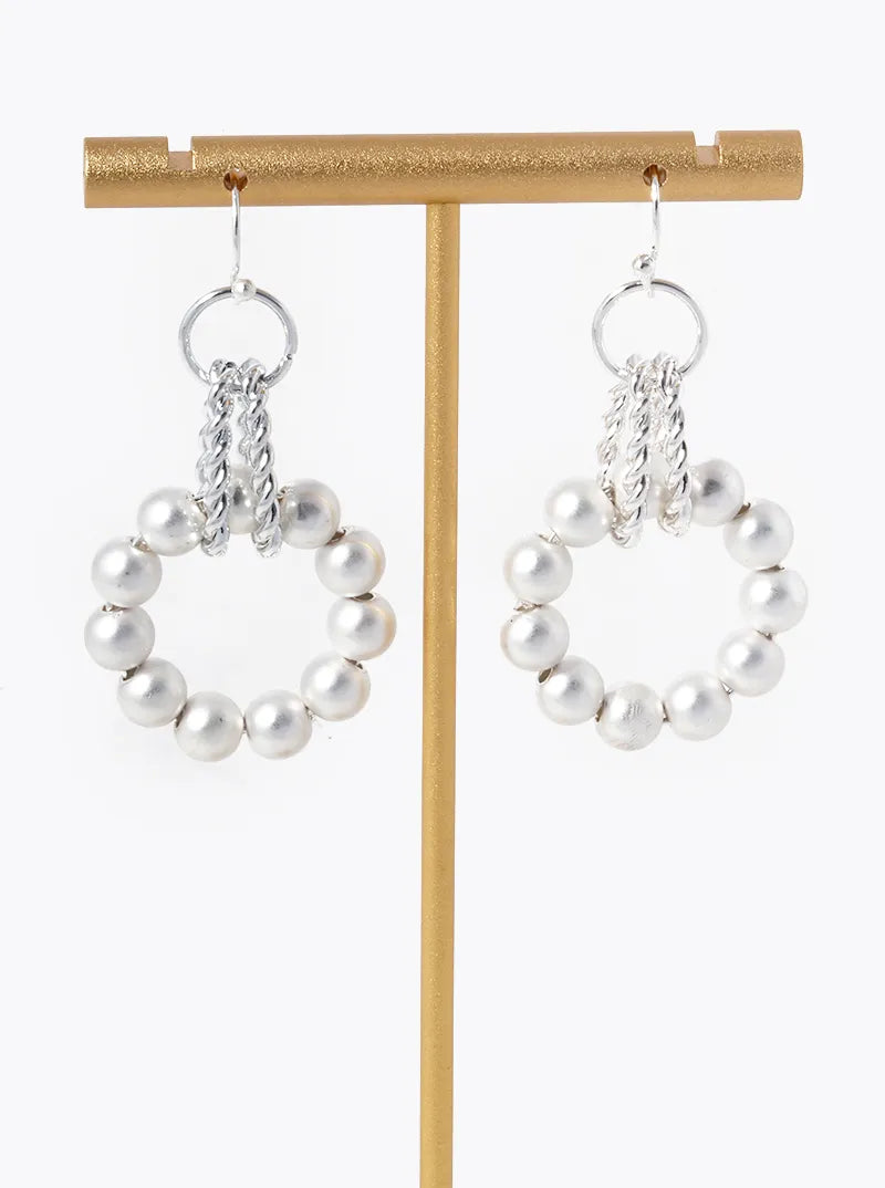 Interlocking Metallic Beaded Circle Drop Earrings