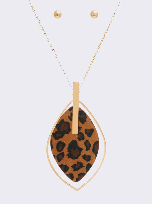 Leatherette Leaf Pendant Long Necklace Set With Earrings