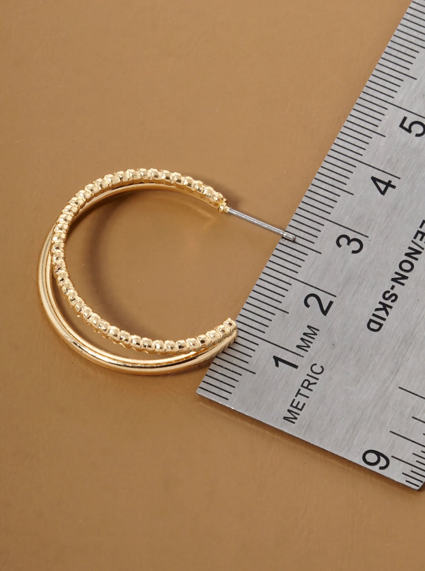 Lightweight Textured 25mm Metal Double Hoop Earrings
