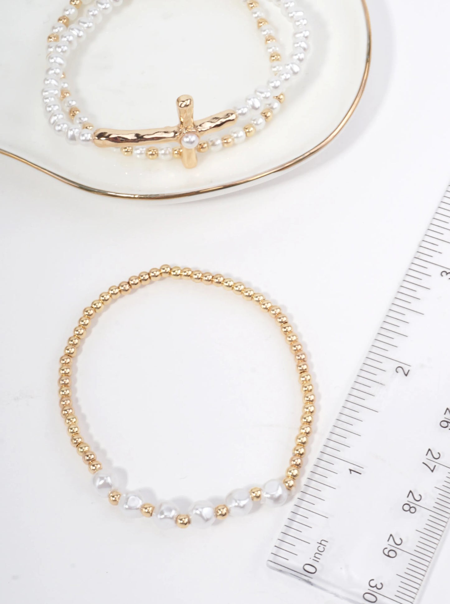 Hammered Cross Stretch Pearlized Bracelet