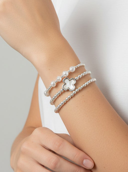 Adjustable Quatrefoil Enameled Stretch Bracelet
