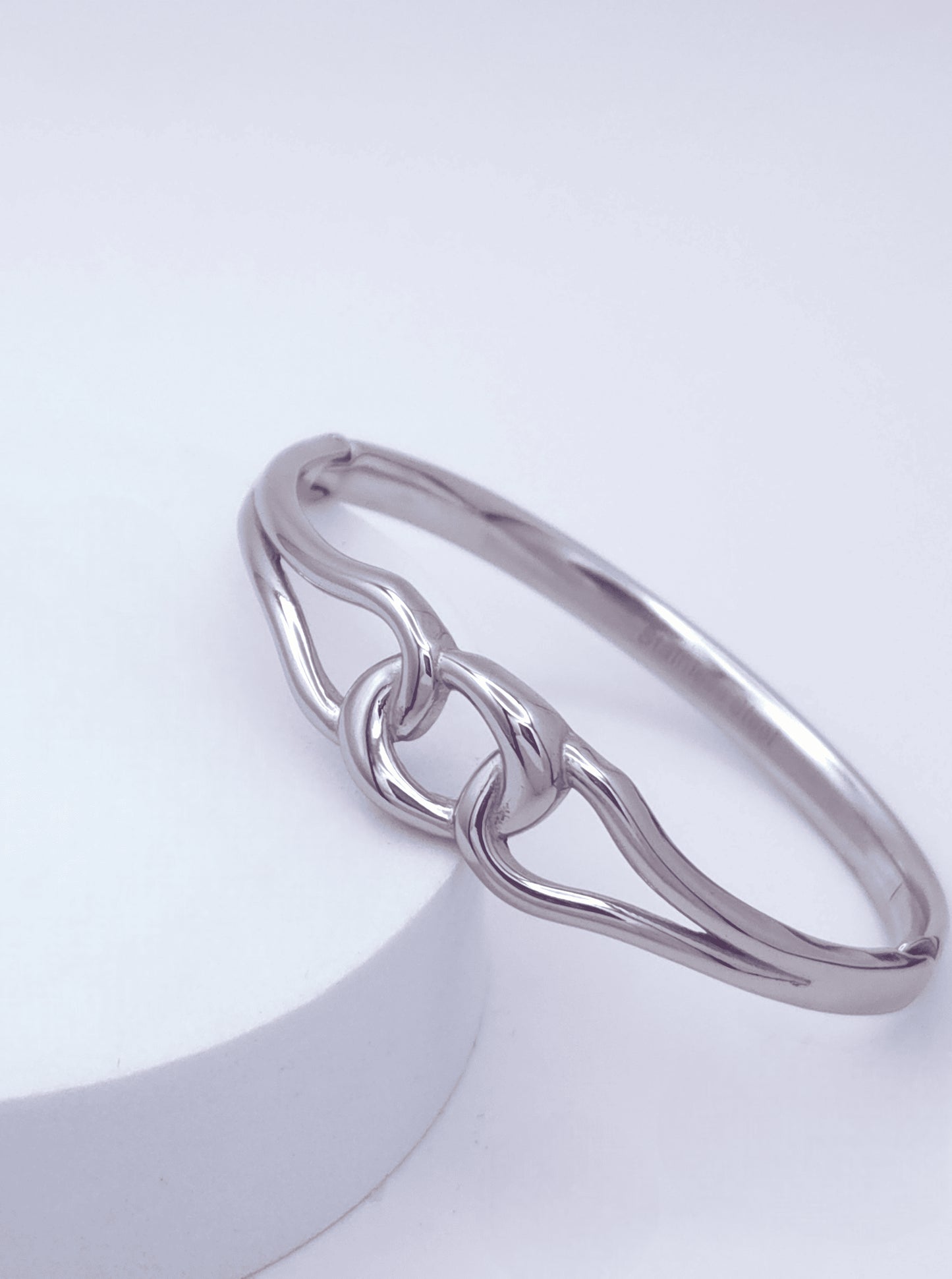 Modern Link Design Bangle Bracelet