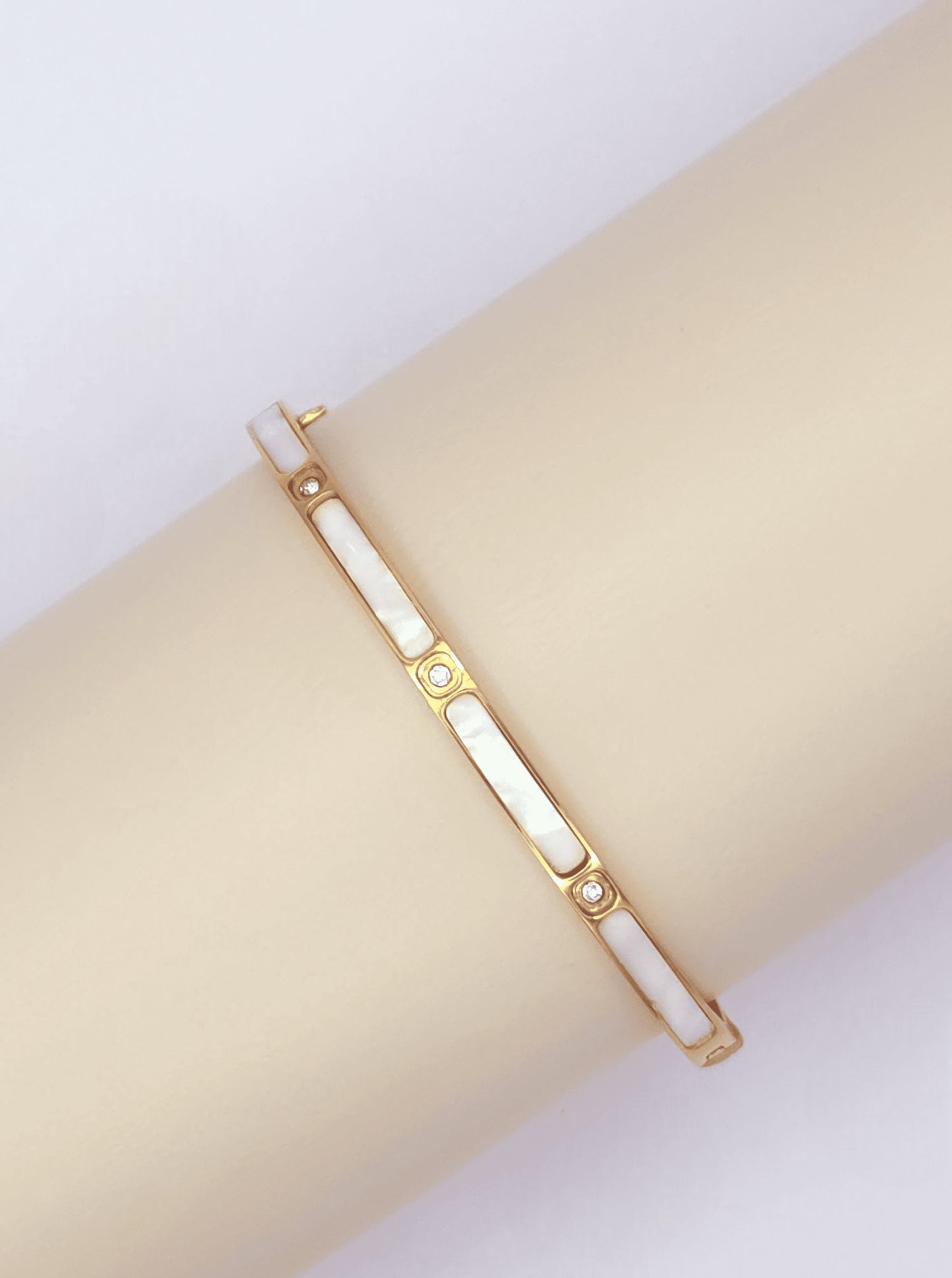 Hinged Oval Polished Bangle Bracelet