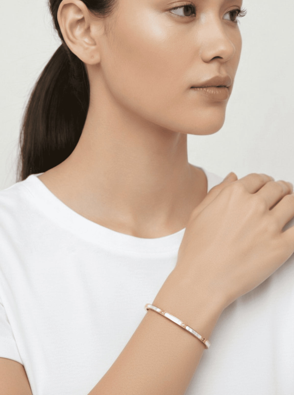 Hinged Oval Polished Bangle Bracelet